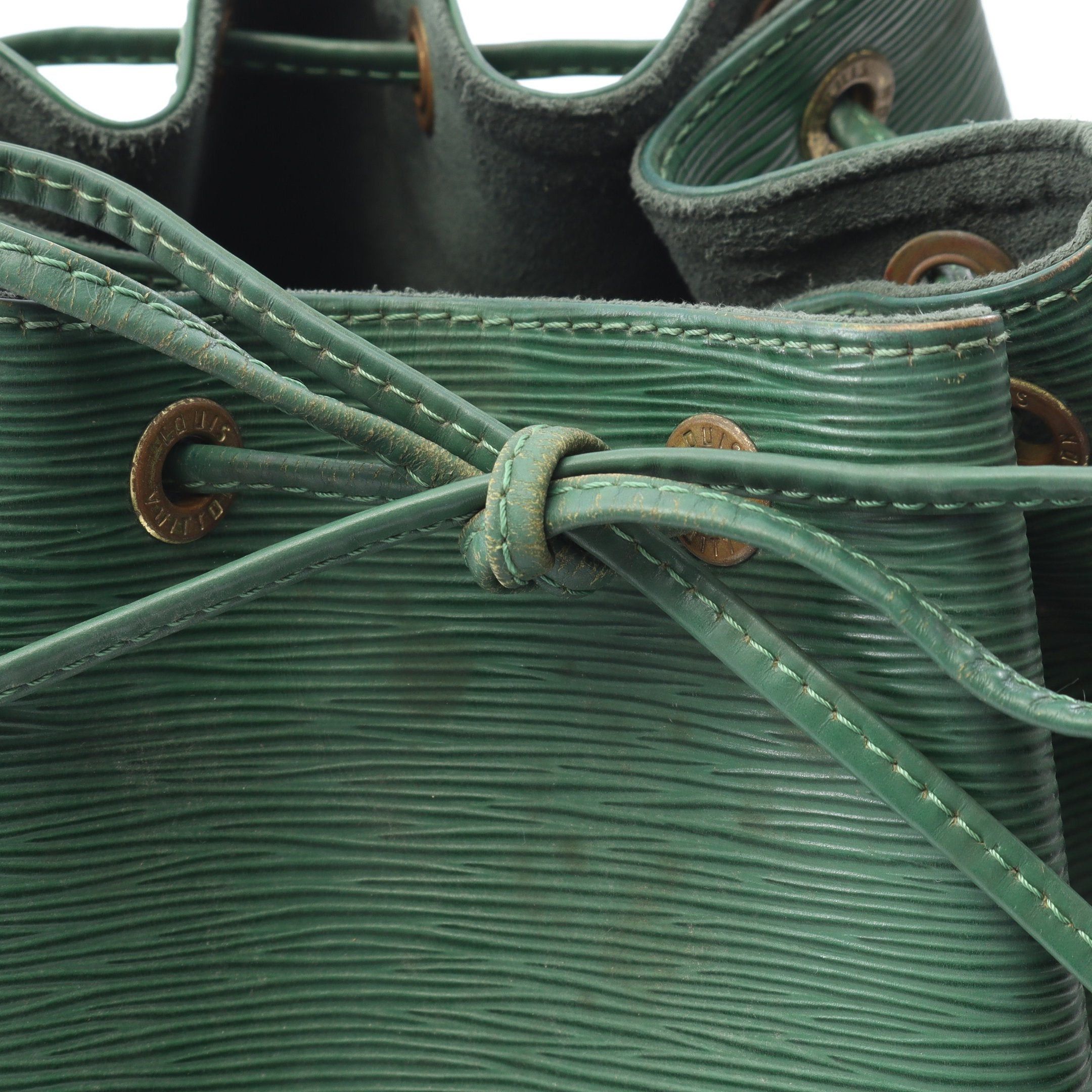 Louis Vuitton Louis Vuitton Noe Epi Borneo Green Shoulder Bag Leather Size ONE SIZE - 11 Thumbnail
