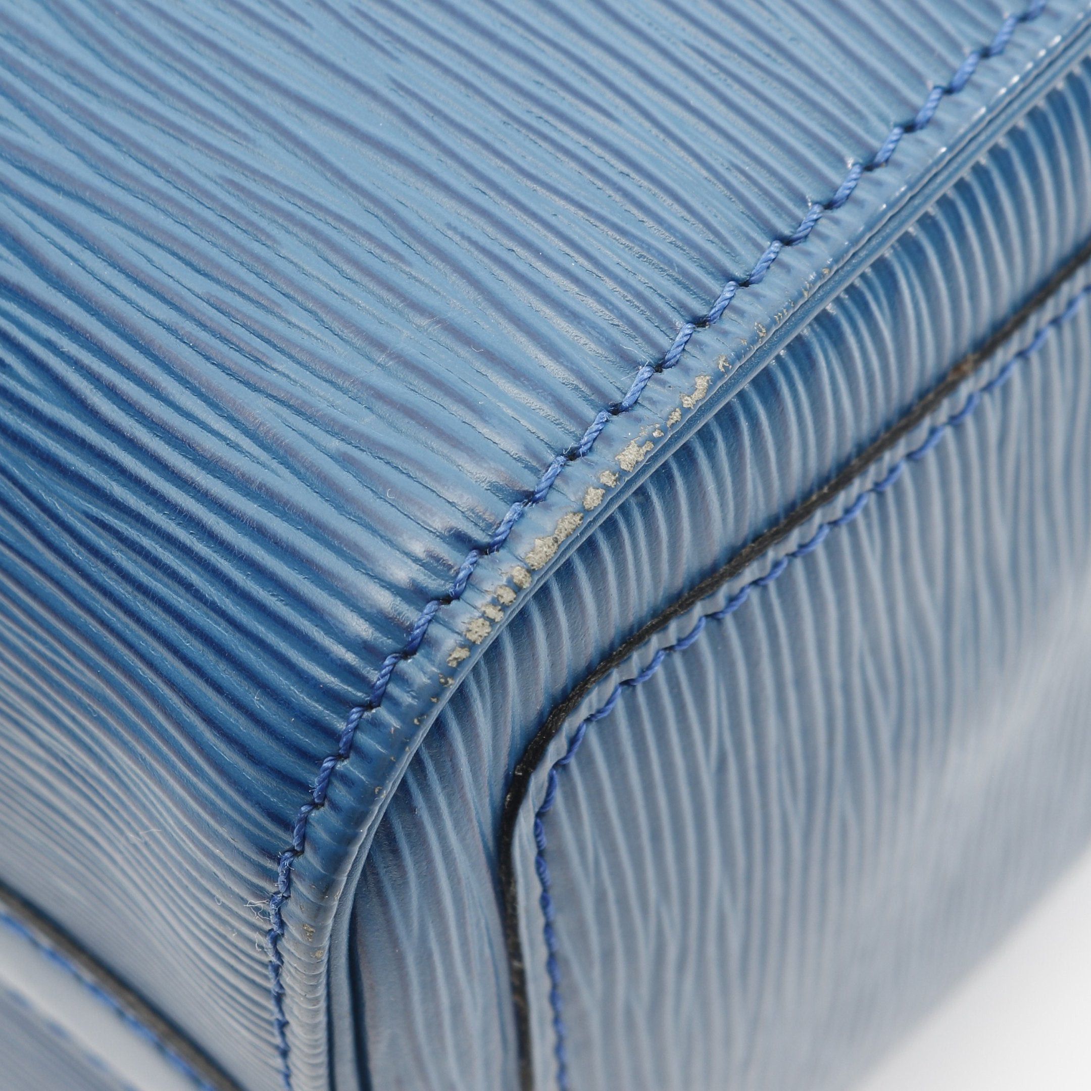 Louis Vuitton Louis Vuitton Speedy 25 Epi Toledo Blue Handbag Leather Size ONE SIZE - 8 Thumbnail