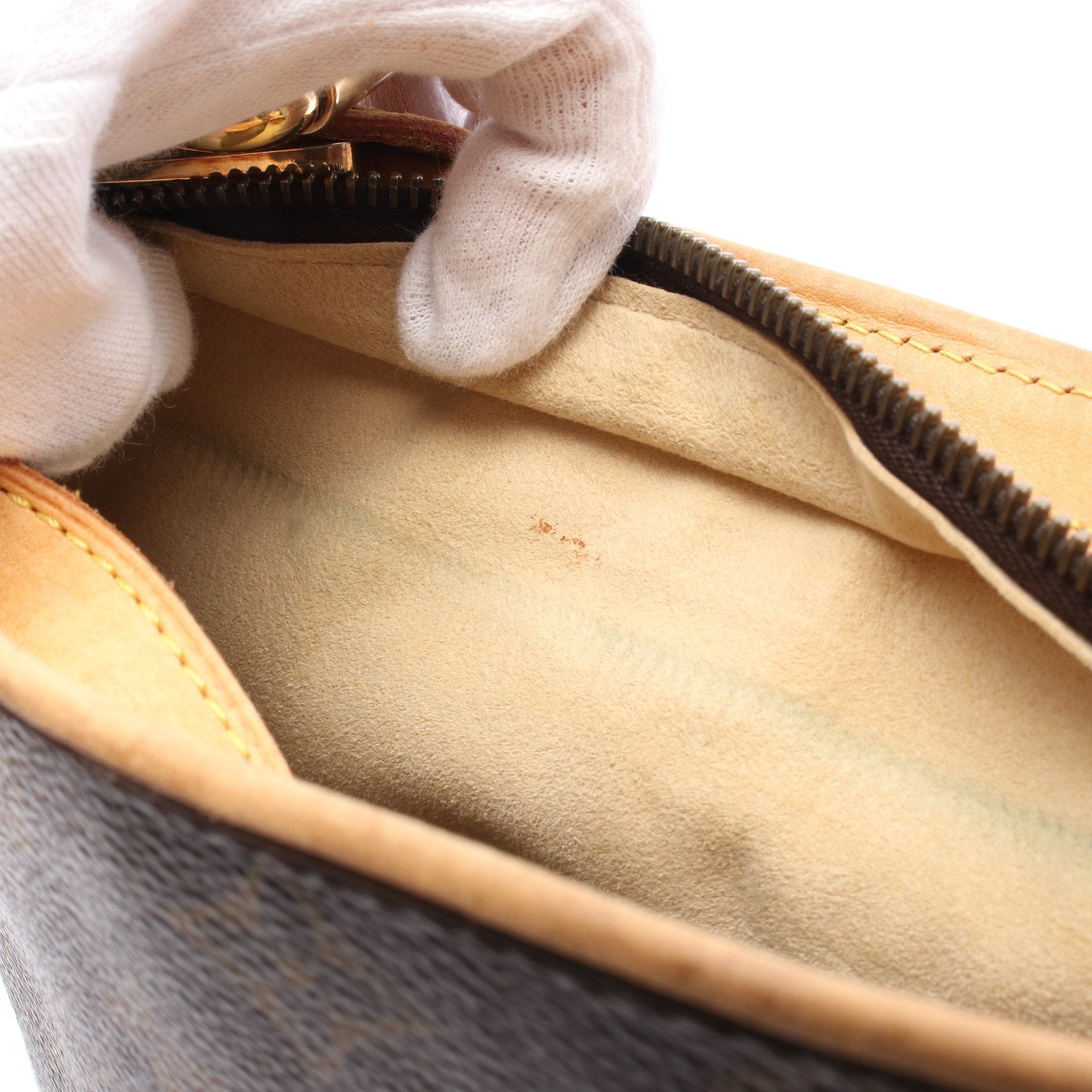 Louis Vuitton Louis Vuitton Hudson Gm Monogram Shoulder Bag Leather Brown Size ONE SIZE - 12 Thumbnail