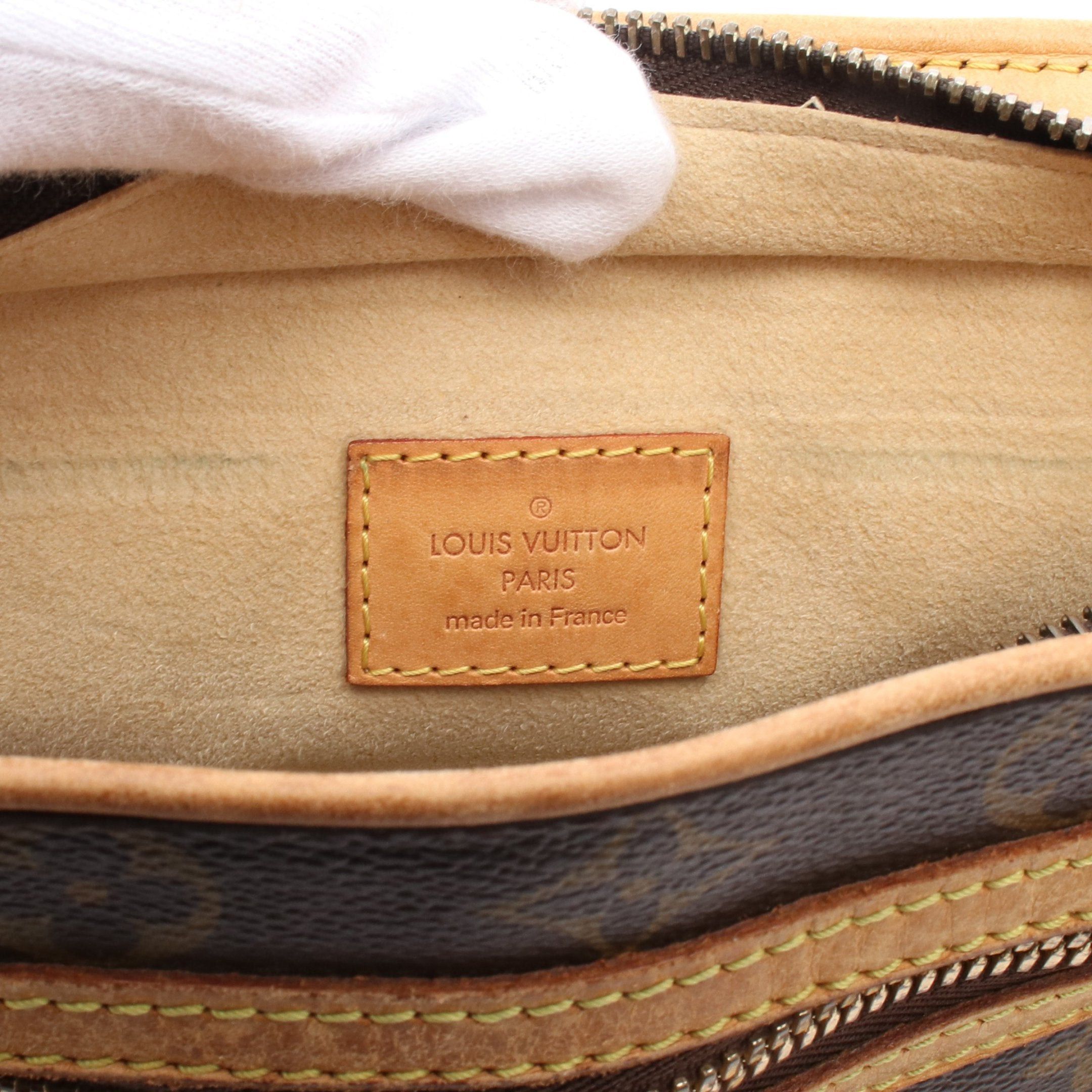 Louis Vuitton Louis Vuitton Hudson Gm Monogram Shoulder Bag Leather Brown Size ONE SIZE - 4 Thumbnail
