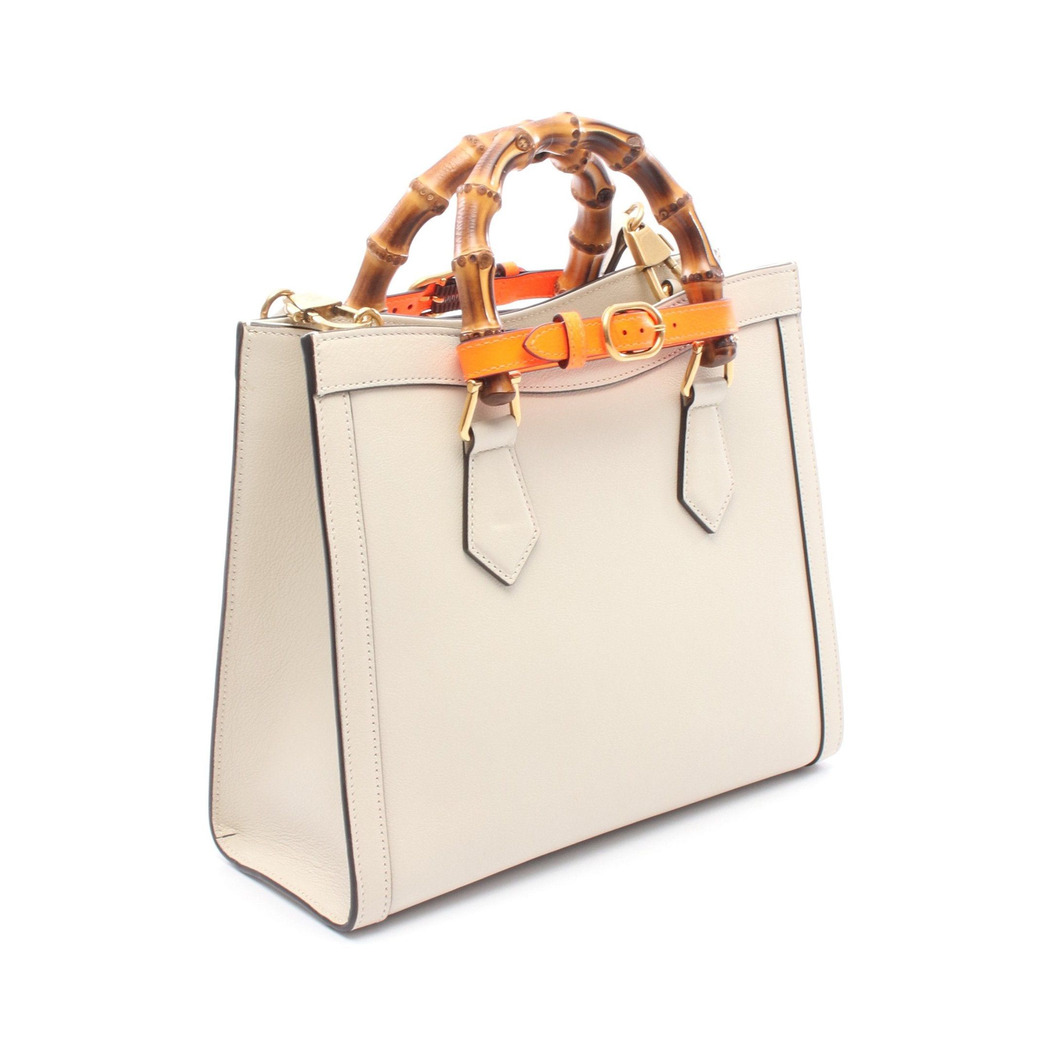 Gucci Gucci Diana Handbag Leather Ivory Size ONE SIZE - 2 Thumbnail