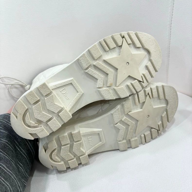 Dior Dior White Quilted Shell Toe Boots Size 36.5 Size US 6 / IT 36 - 6 Thumbnail