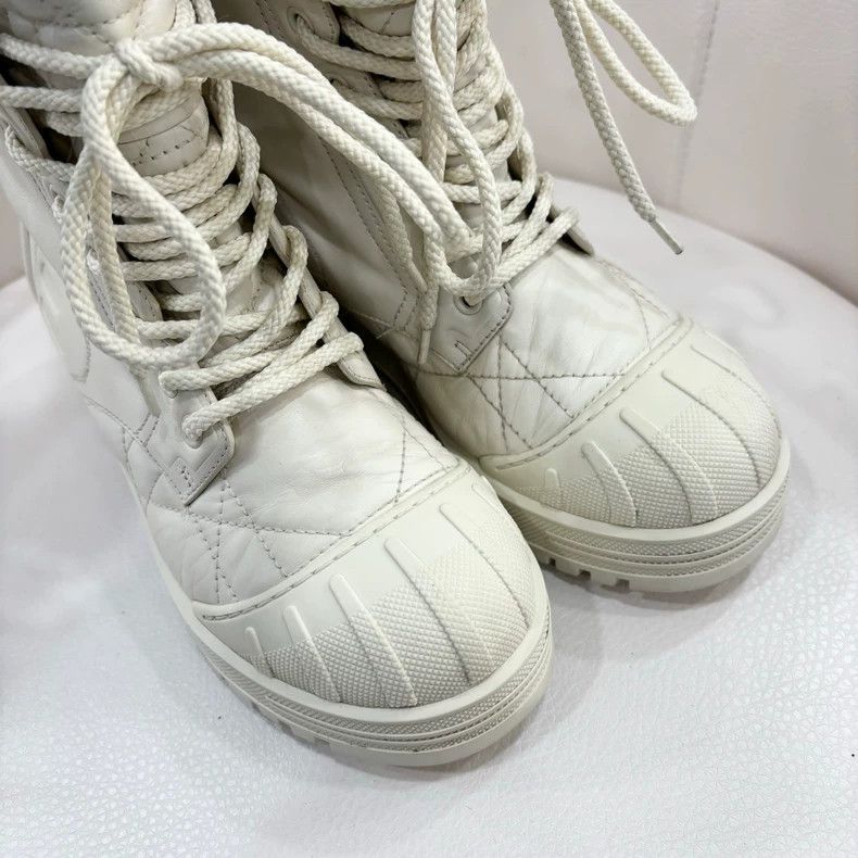 Dior Dior White Quilted Shell Toe Boots Size 36.5 Size US 6 / IT 36 - 2 Thumbnail