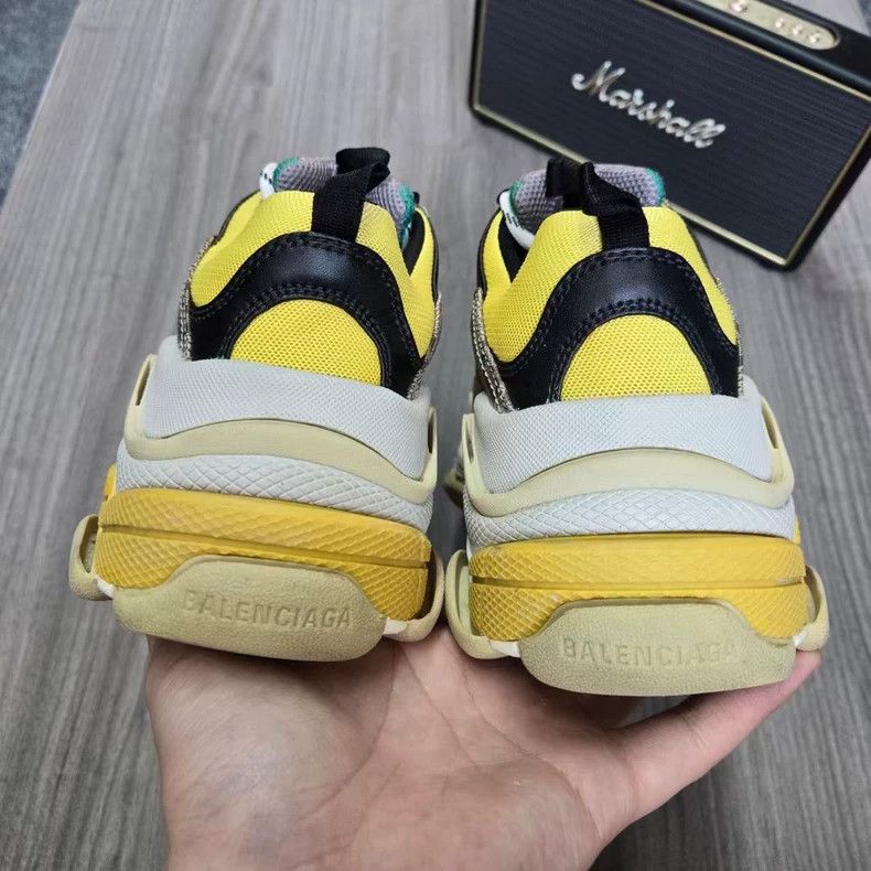 Balenciaga Balenciaga Gucci Triple S Sneakers Size 37 Size US 7 / IT 37 - 6 Thumbnail