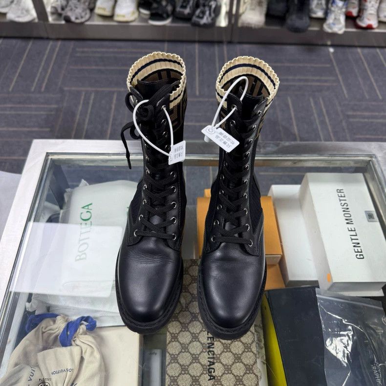 Fendi Fendi Mid-Calf Martin Boots Size 38 Size US 8 / IT 38 - 2 Thumbnail