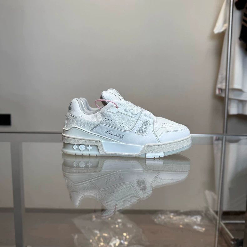 Louis Vuitton LV Louis Vuitton Trainer Sneakers Size 37.5 Size US 6.5 / EU 39-40 - 2 Thumbnail