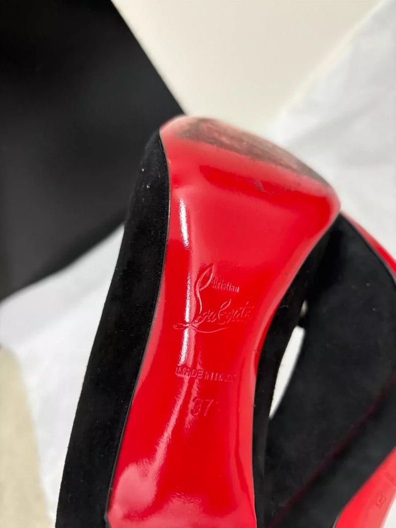 Yves Saint Laurent Black Suede High Heels Size 37 Size US 7 / IT 37 - 8 Thumbnail