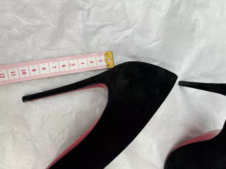 Yves Saint Laurent Black Suede High Heels Size 37 Size US 7 / IT 37 - 7 Thumbnail