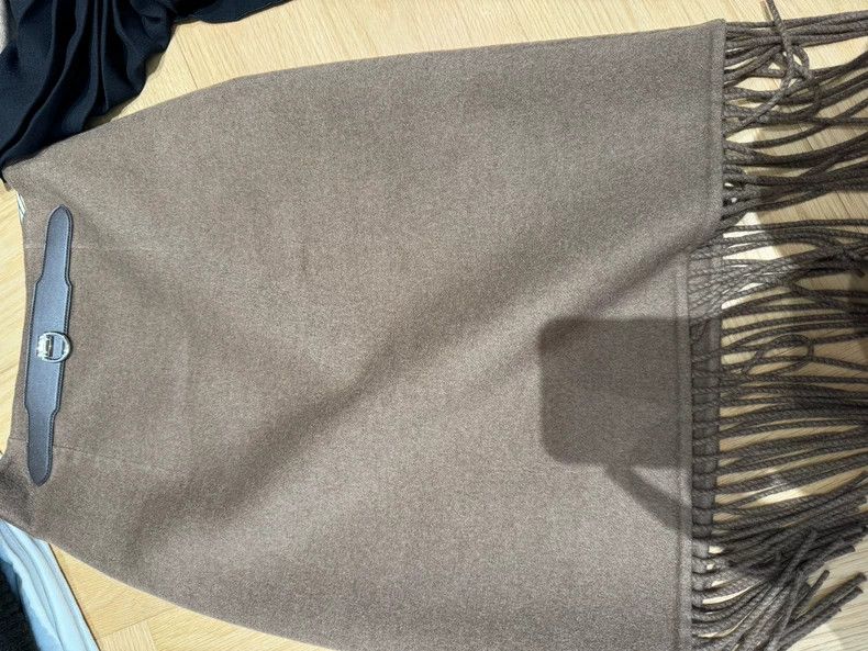 Hermes Elegant Wool Skirt with Fringe Detail Size 22" - 5 Thumbnail