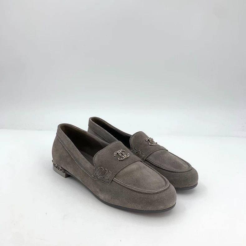 Chanel Chanel Gray Suede Slip-On Loafers Size 36.5 Size US 6 / IT 36 - 2 Thumbnail