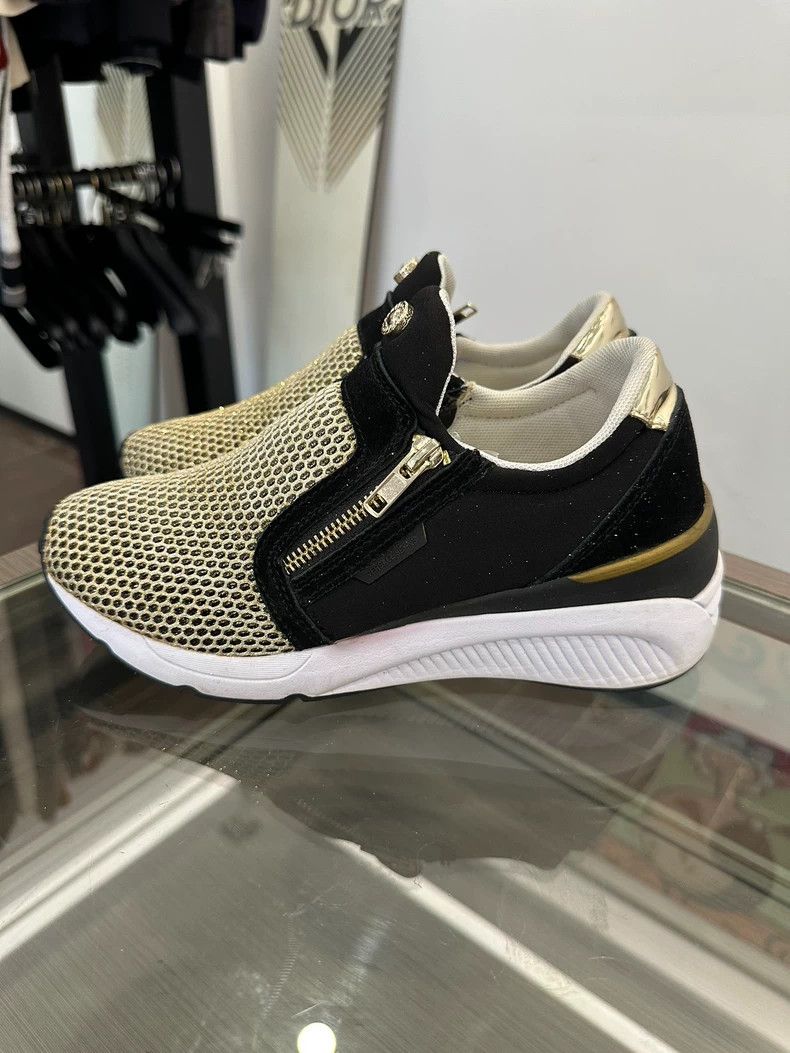 Versace Versace Black Gold Logo Women's Sneakers Size US 8 / IT 38 - 3 Thumbnail