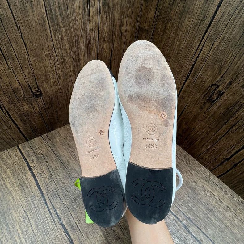 Chanel Chanel Two-Tone Mary Jane Shoes Size 36.5 Size US 6 / IT 36 - 3 Thumbnail