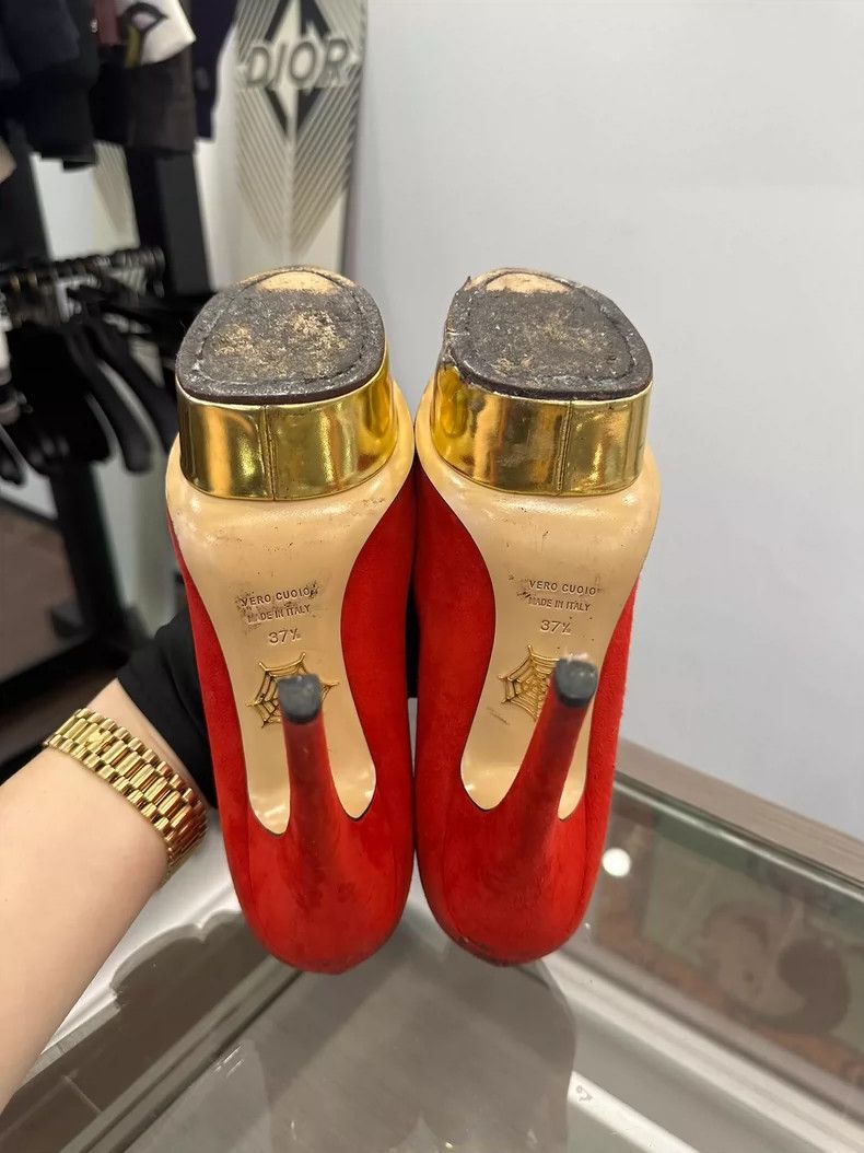 Jimmy Choo Red High Heels with Gold Platform Size US 7 / IT 37 - 7 Thumbnail