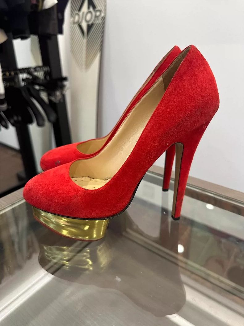 Jimmy Choo Red High Heels with Gold Platform Size US 7 / IT 37 - 3 Thumbnail
