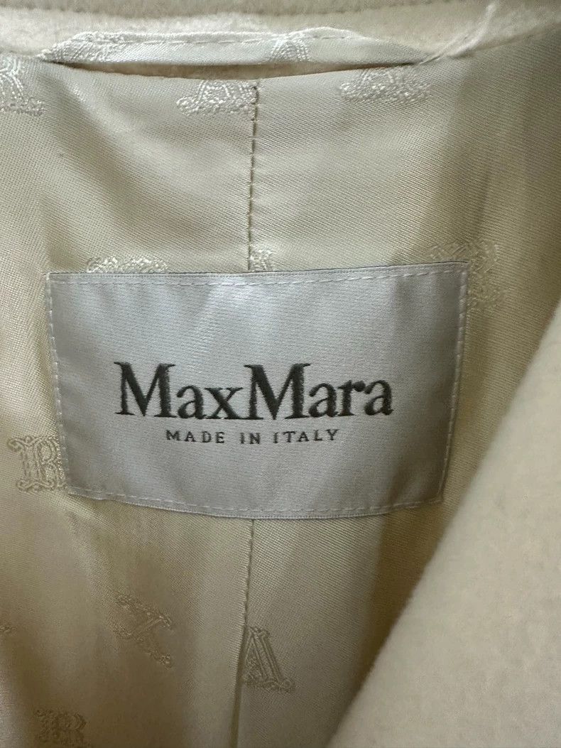 Max Mara Maxmara White 1801 Short Coat Size L / US 10 / IT 46 - 2 Thumbnail