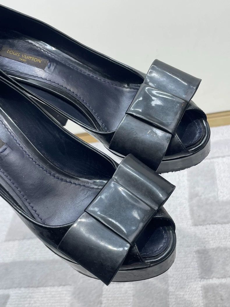 Louis Vuitton LV High Heels with Bow Detail Size US 6 / IT 36 - 3 Thumbnail