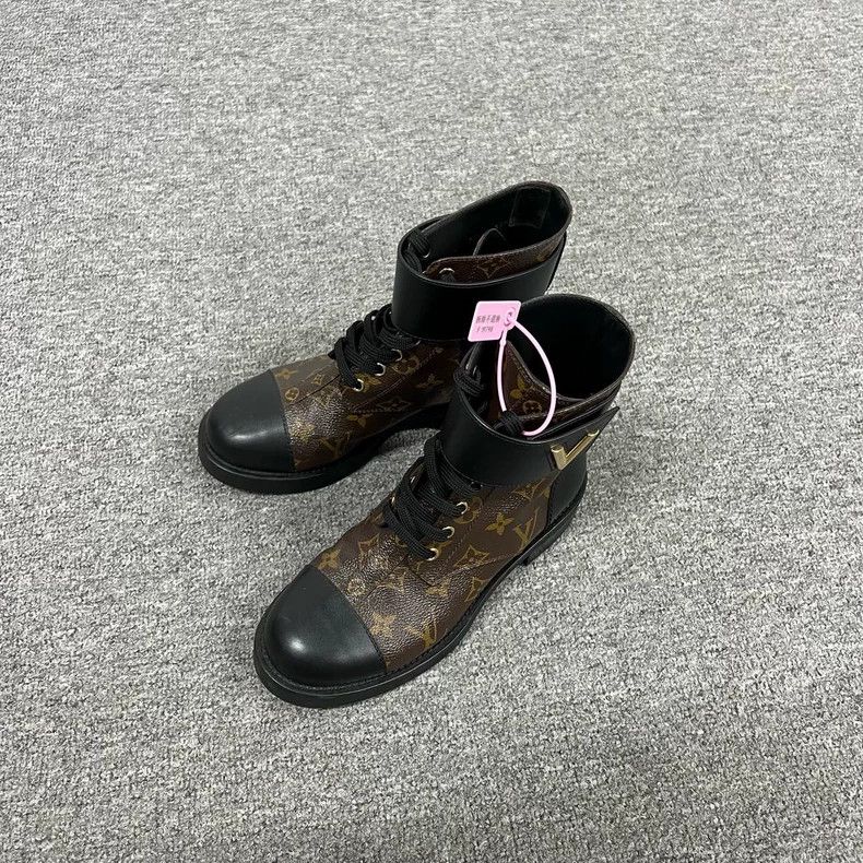 Louis Vuitton Louis Vuitton LV Twist Lace-Up Martin Boots Size US 8 / IT 38 - 2 Thumbnail