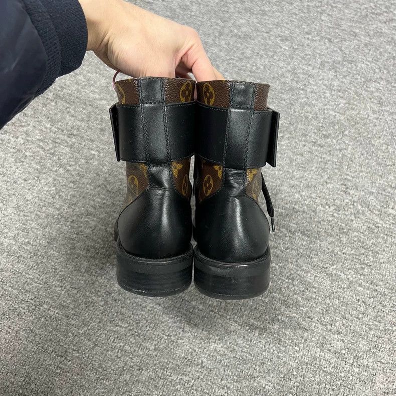 Louis Vuitton Louis Vuitton LV Twist Lace-Up Martin Boots Size US 8 / IT 38 - 5 Thumbnail