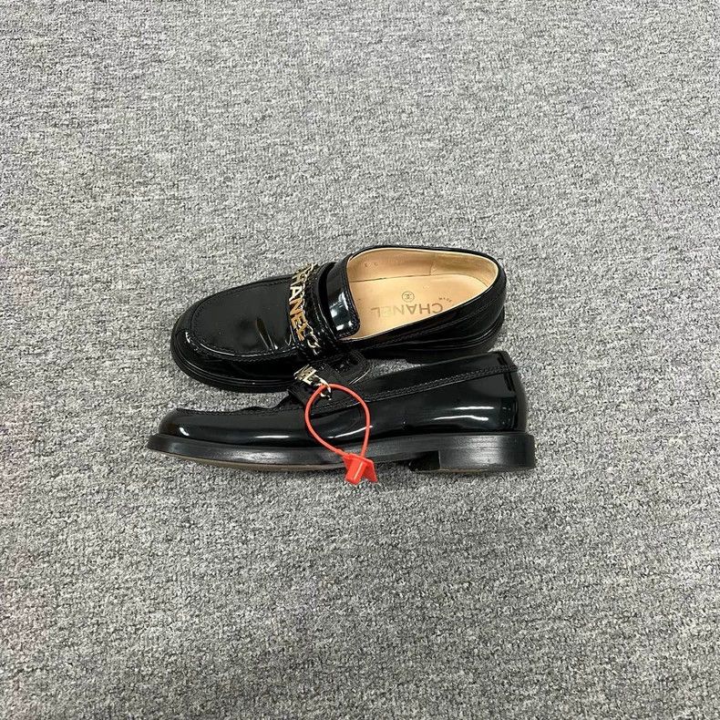 Chanel Chanel Black and Gold Logo Loafers Size US 8 / IT 38 - 2 Thumbnail
