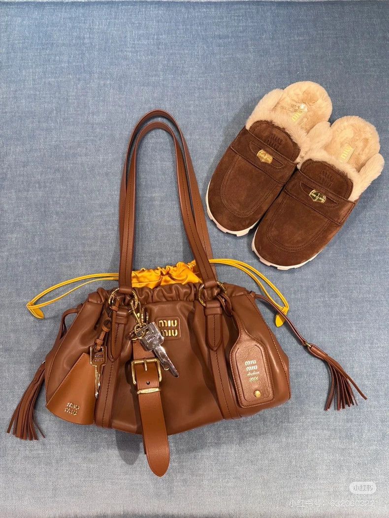 Miu Miu Miu Miu Suede Fur Slippers Size 38 Size US 8 / IT 38 - 7 Thumbnail