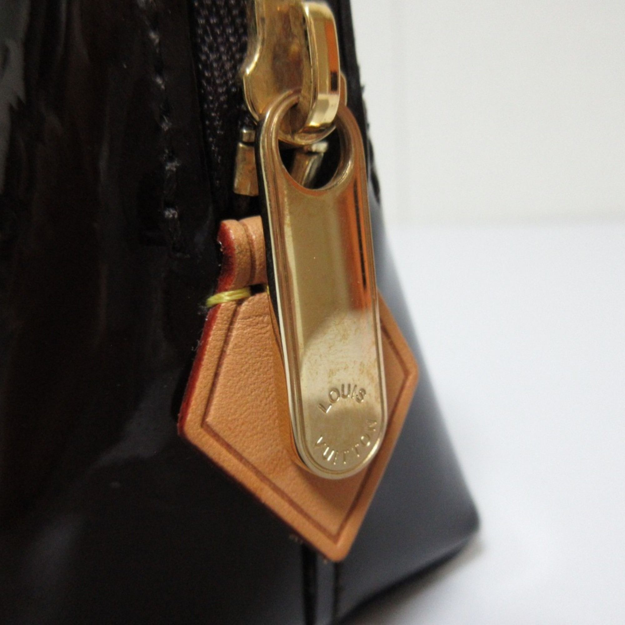 Louis Vuitton Louis Vuitton Cosmetic Pouch clutch Size ONE SIZE - 11 Thumbnail