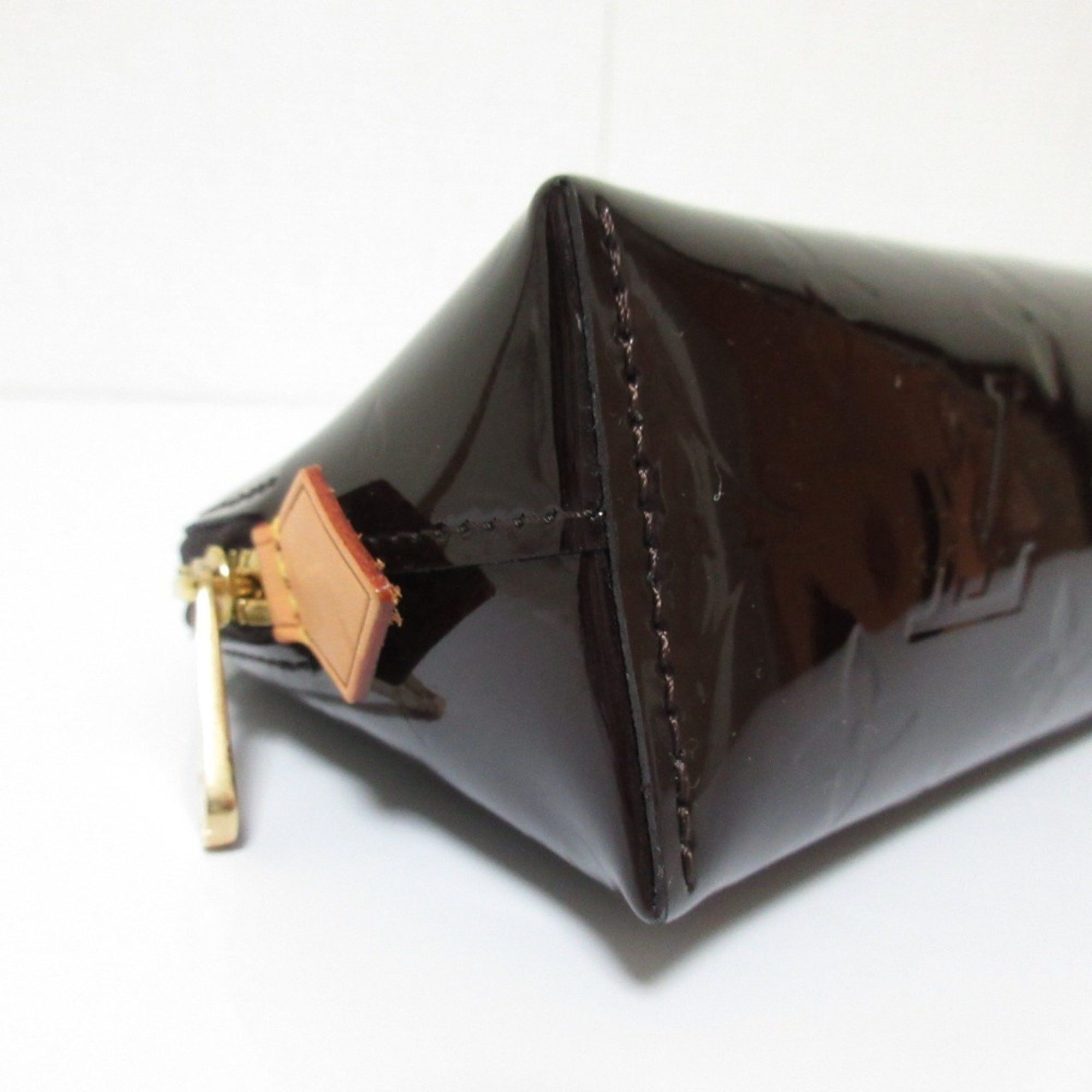 Louis Vuitton Louis Vuitton Cosmetic Pouch clutch Size ONE SIZE - 4 Thumbnail