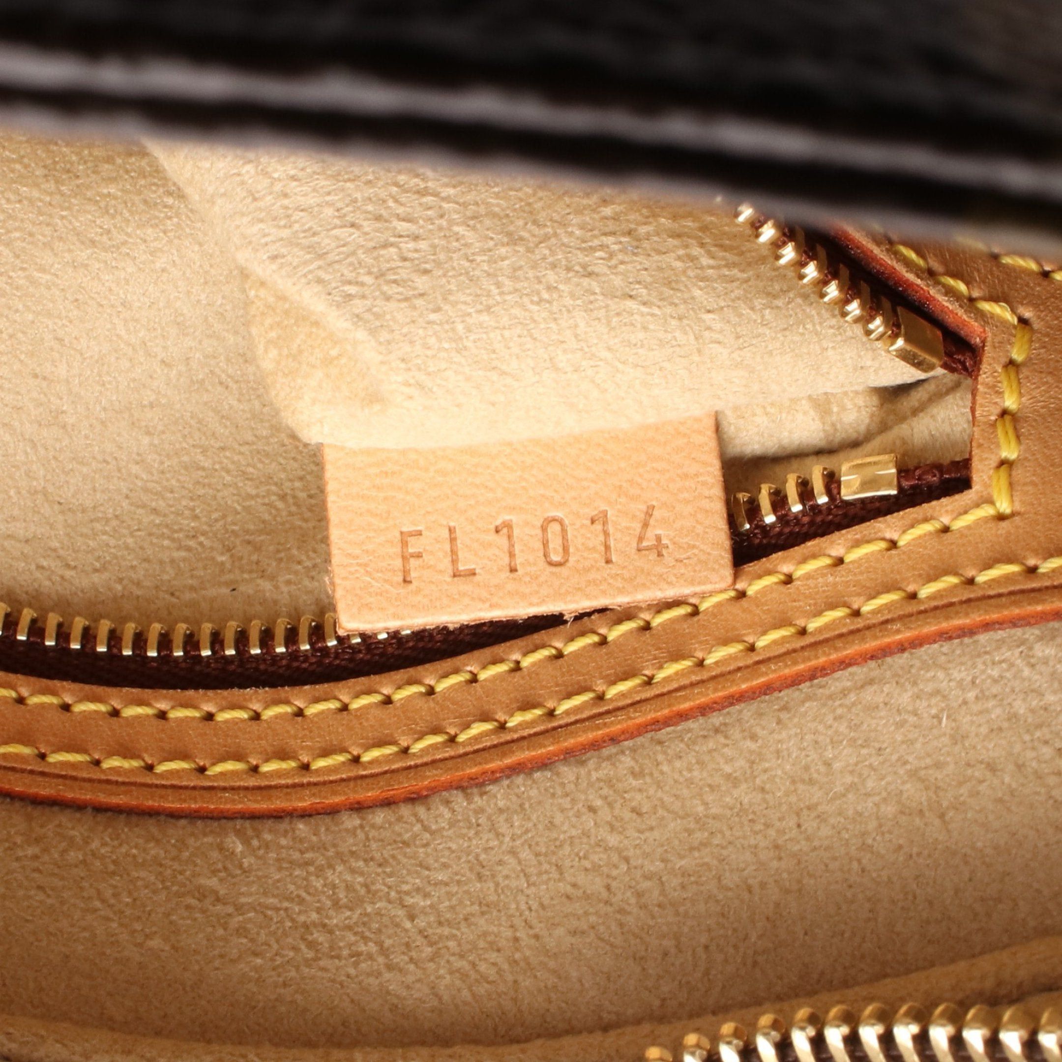 Louis Vuitton Louis Vuitton Looping Mm Monogram Shoulder Bag Leather Brown Size ONE SIZE - 5 Thumbnail