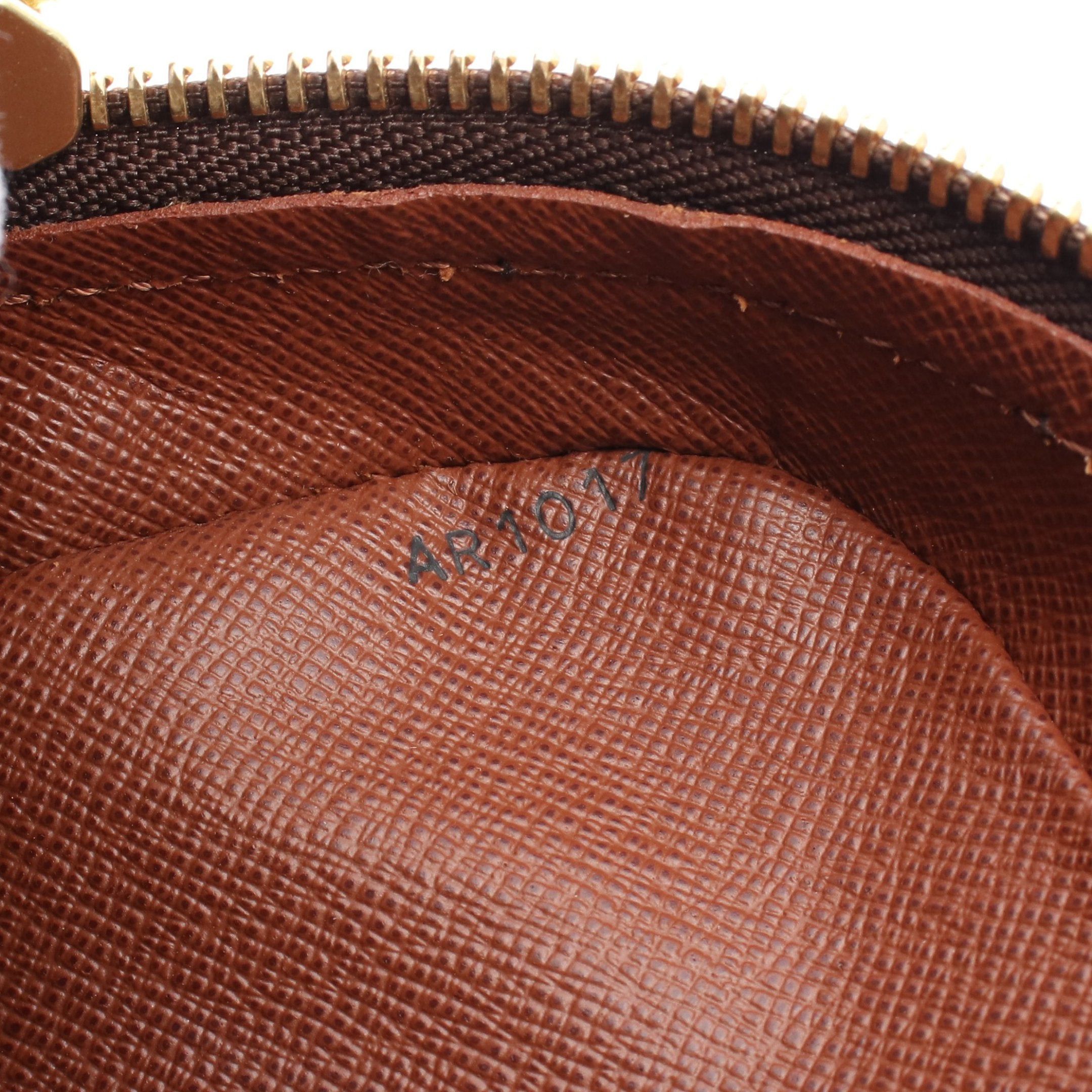 Louis Vuitton Louis Vuitton Nil Monogram Shoulder Bag Leather Brown Size ONE SIZE - 5 Thumbnail