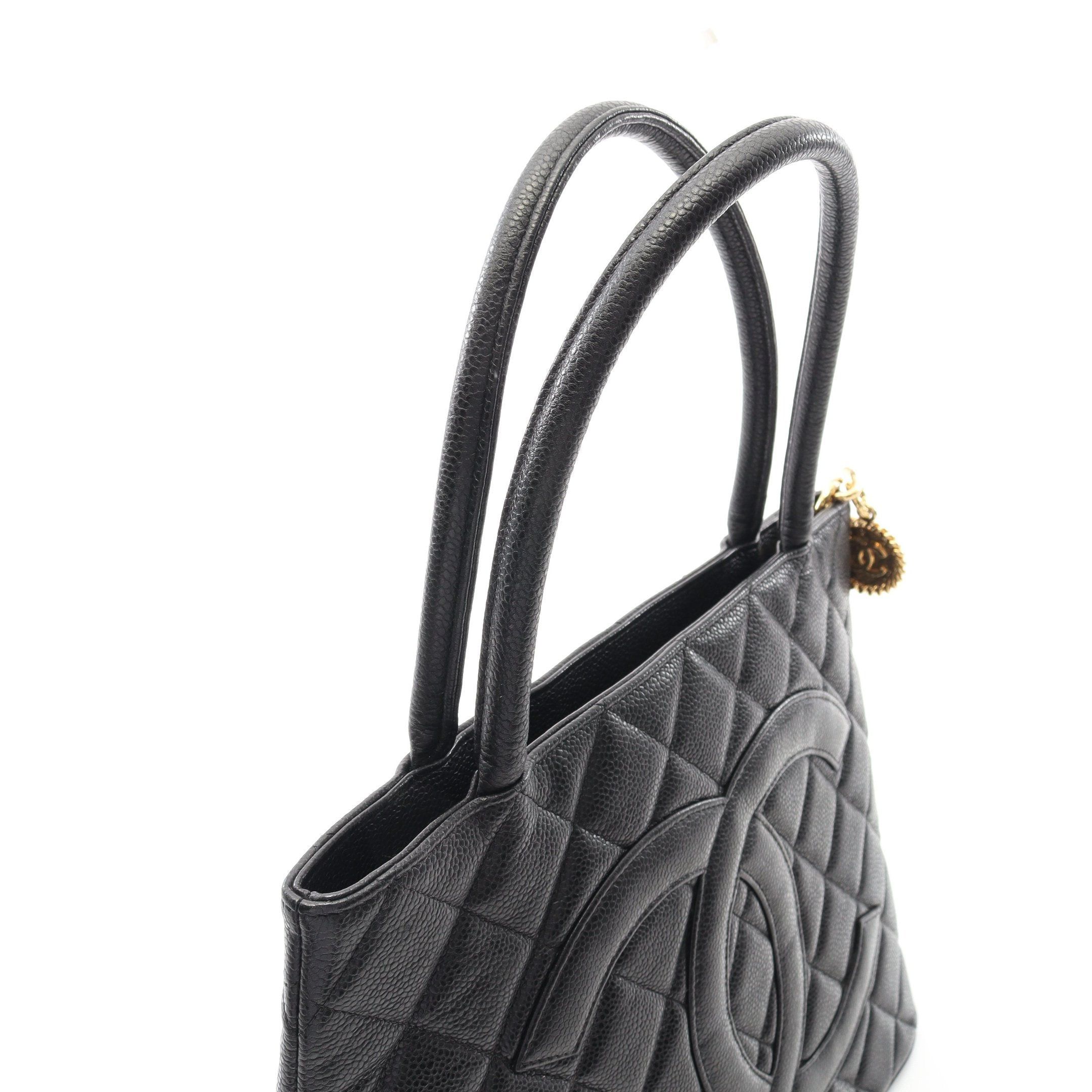 Chanel Chanel Reissue Tote Handbag Bag Caviar Skin Black Gold Hardware Size ONE SIZE - 9 Thumbnail