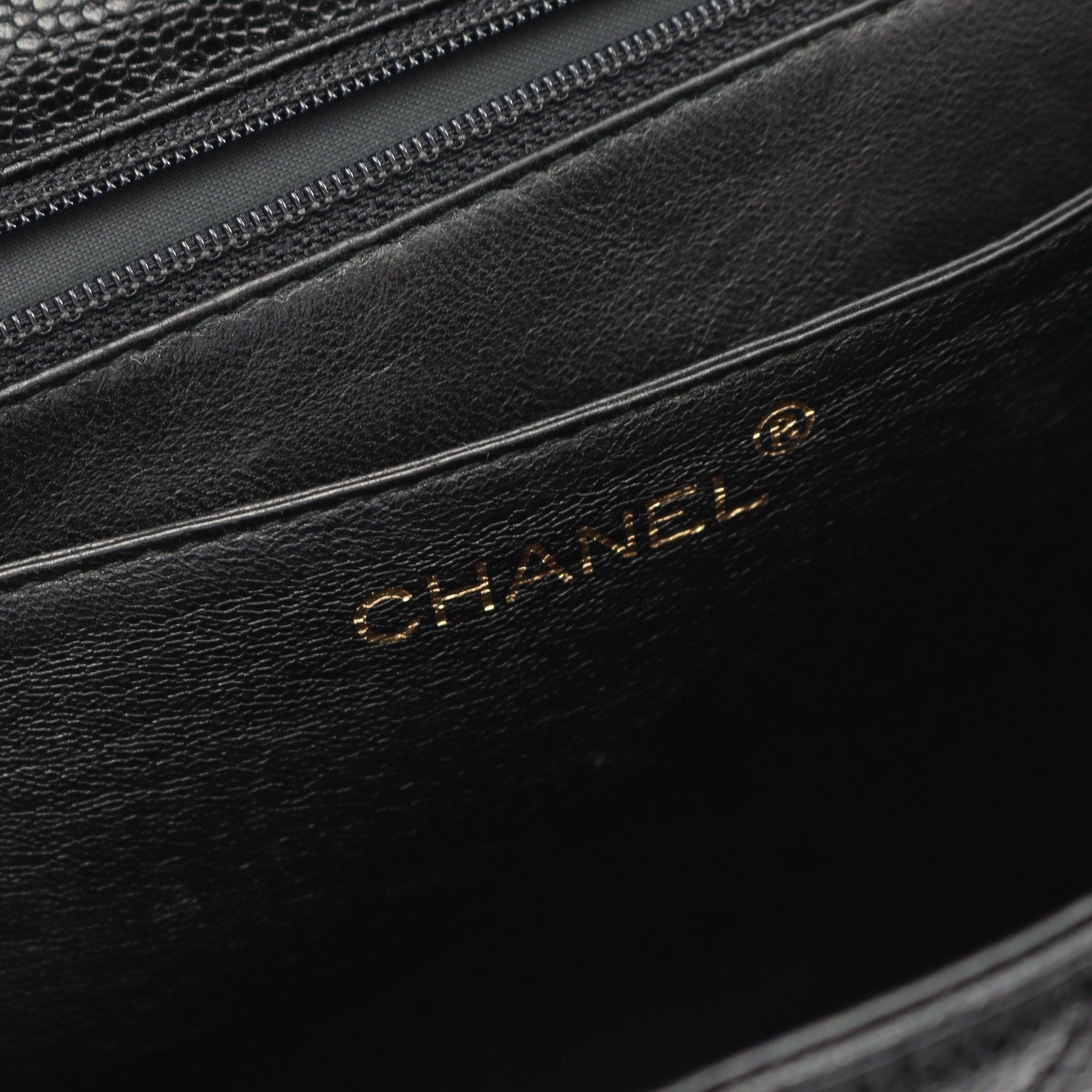 Chanel Chanel Matelasse Handbag Caviar Skin Black Gold Hardware Size ONE SIZE - 4 Thumbnail