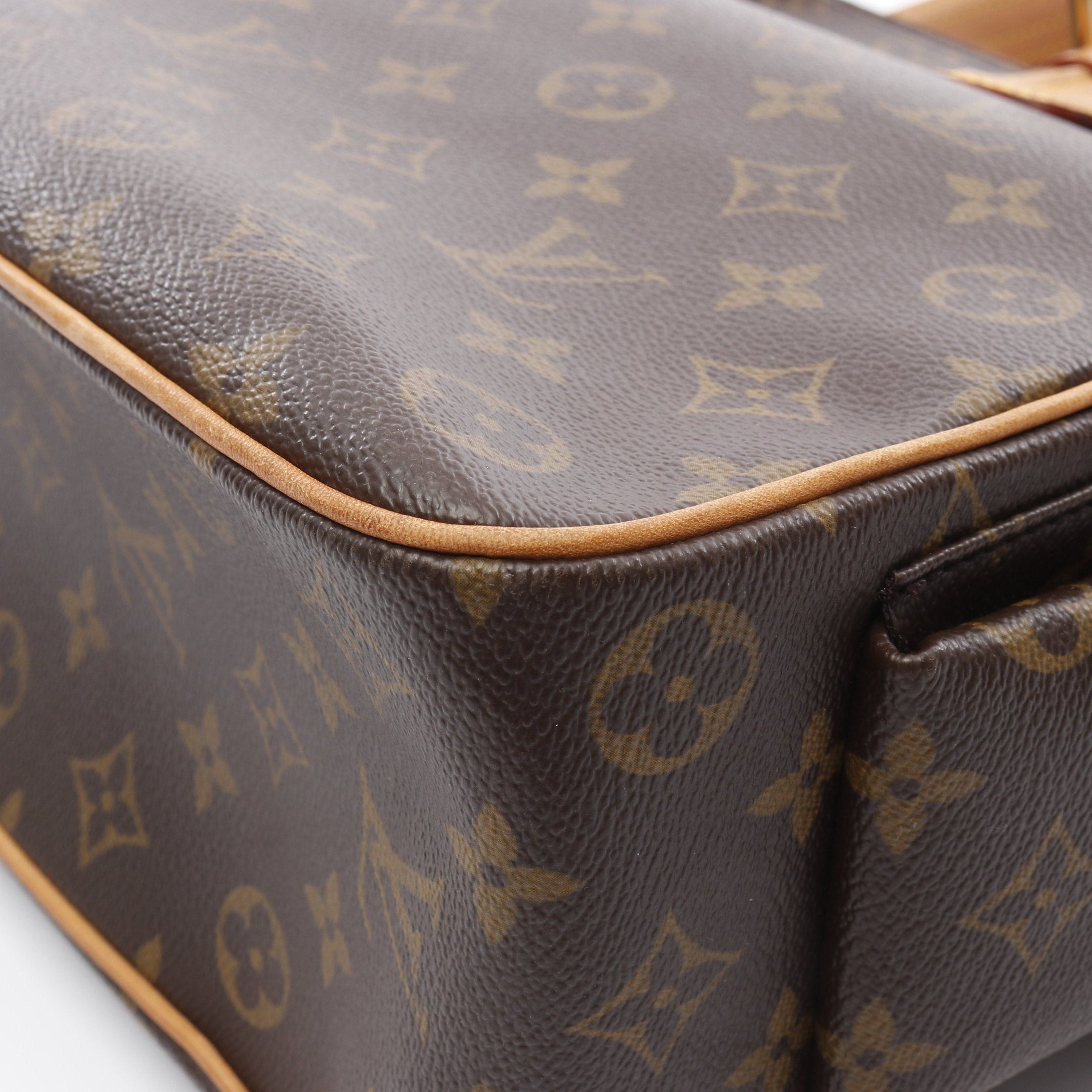 Louis Vuitton Louis Vuitton Multi-Priest Monogram Handbag Leather Brown Size ONE SIZE - 7 Thumbnail
