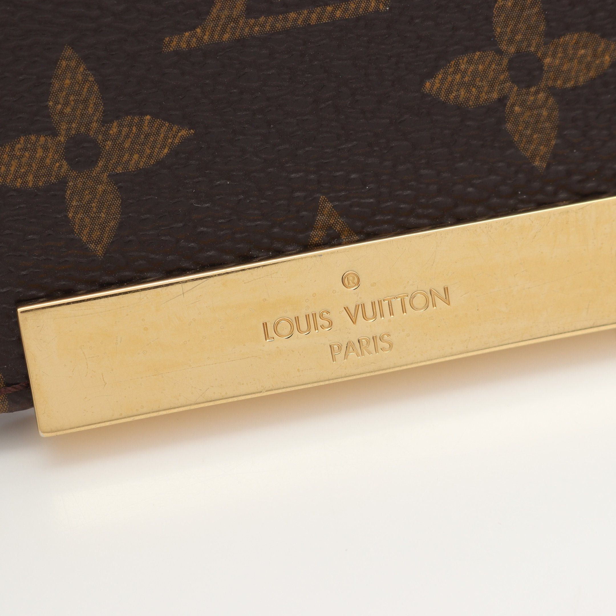 Louis Vuitton Louis Vuitton Favorite Pm Monogram Chain Handbag Leather Brown Size ONE SIZE - 8 Thumbnail