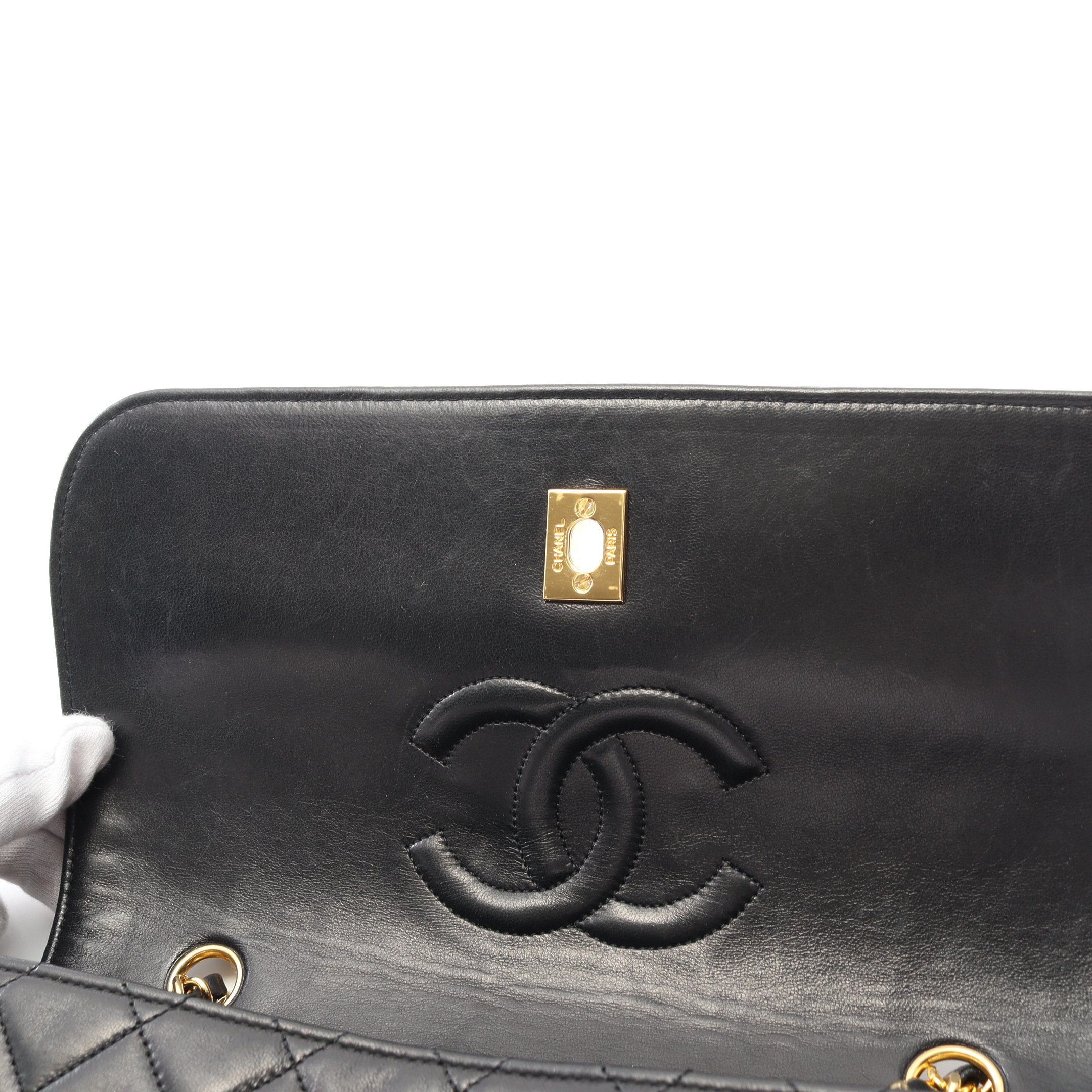 Chanel Chanel Matelasse Chain Shoulder Bag Lambskin Black Gold Hardware Size ONE SIZE - 6 Thumbnail