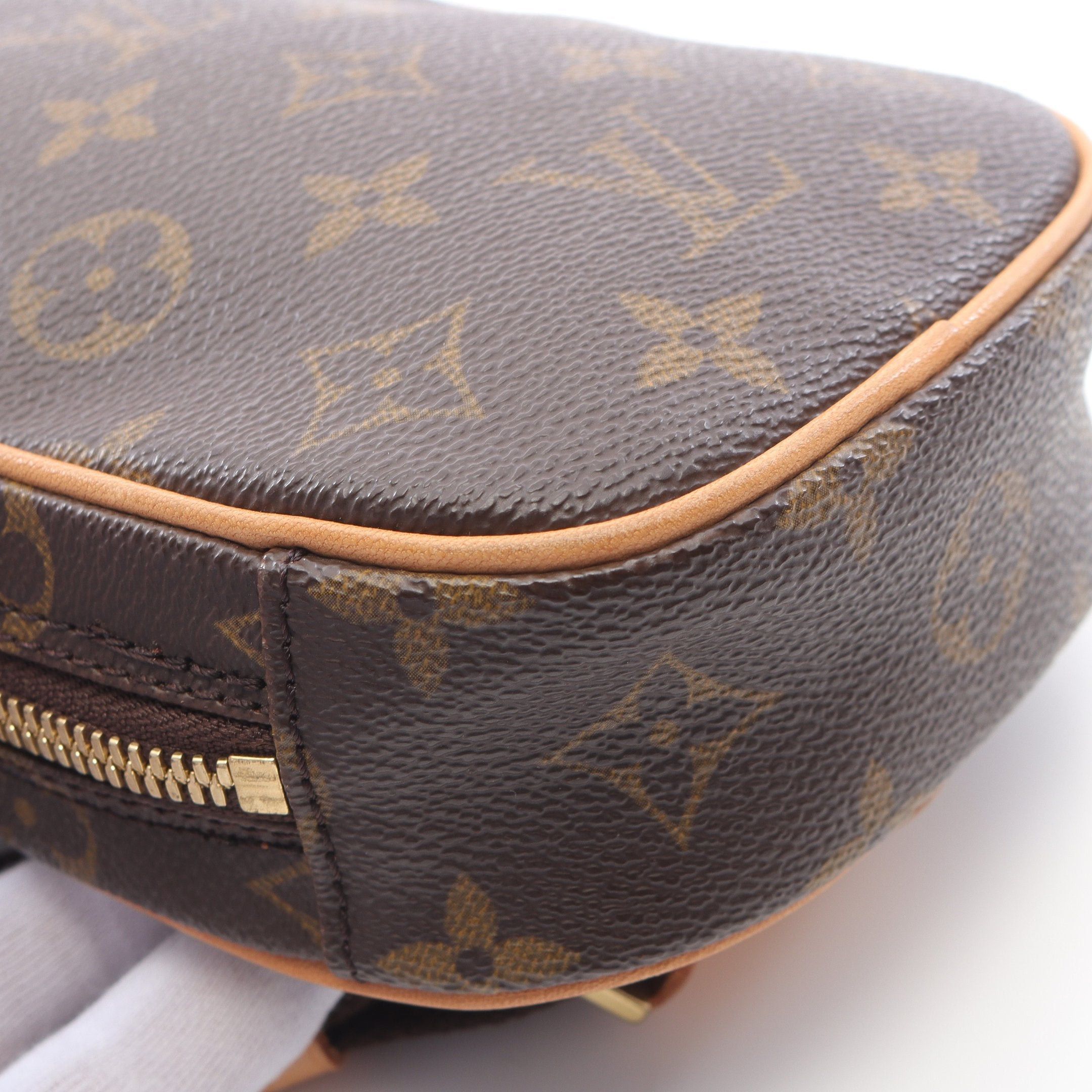 Louis Vuitton Louis Vuitton Pochette Ganju Monogram Body Bag Leather Brown Size ONE SIZE - 6 Thumbnail