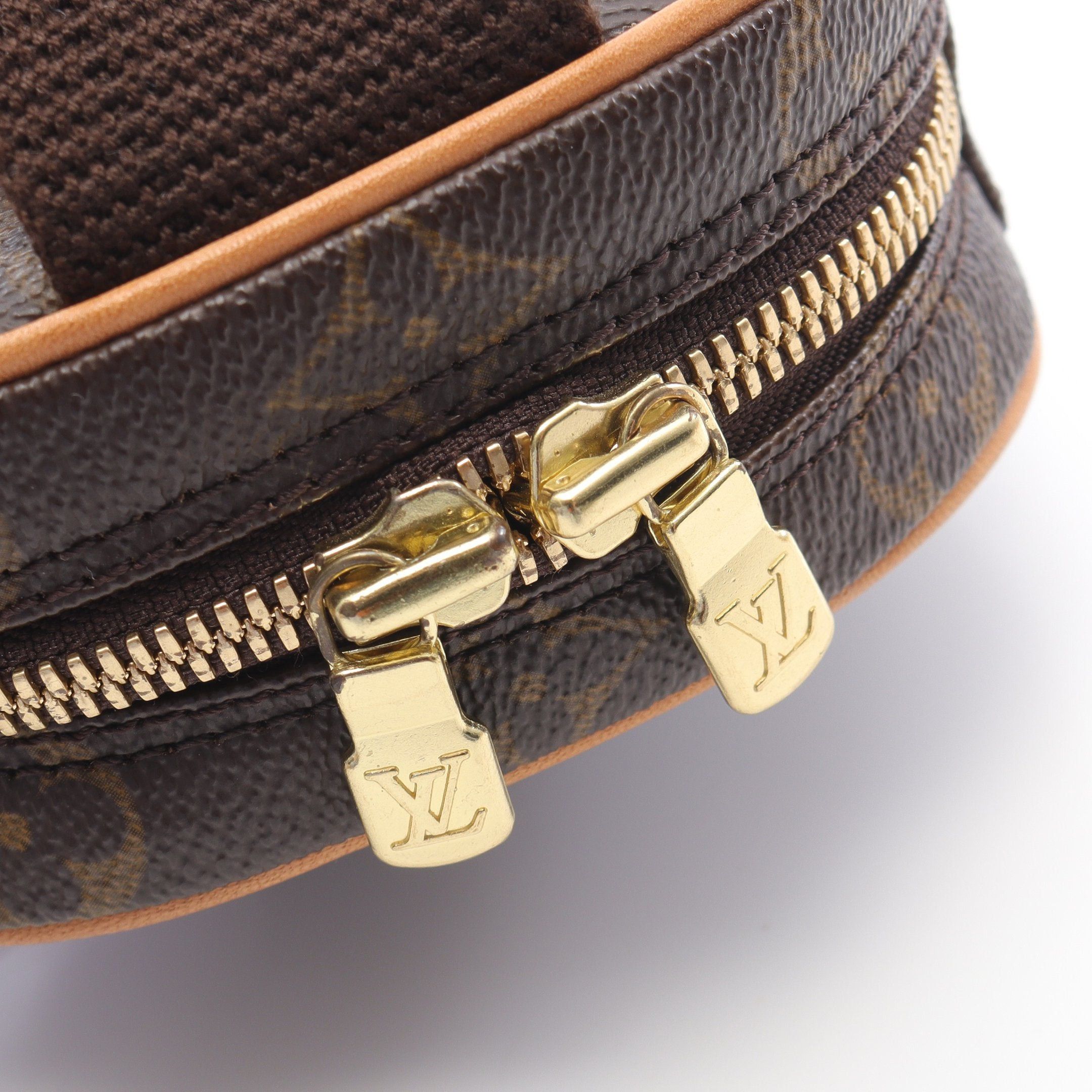Louis Vuitton Louis Vuitton Pochette Ganju Monogram Body Bag Leather Brown Size ONE SIZE - 7 Thumbnail