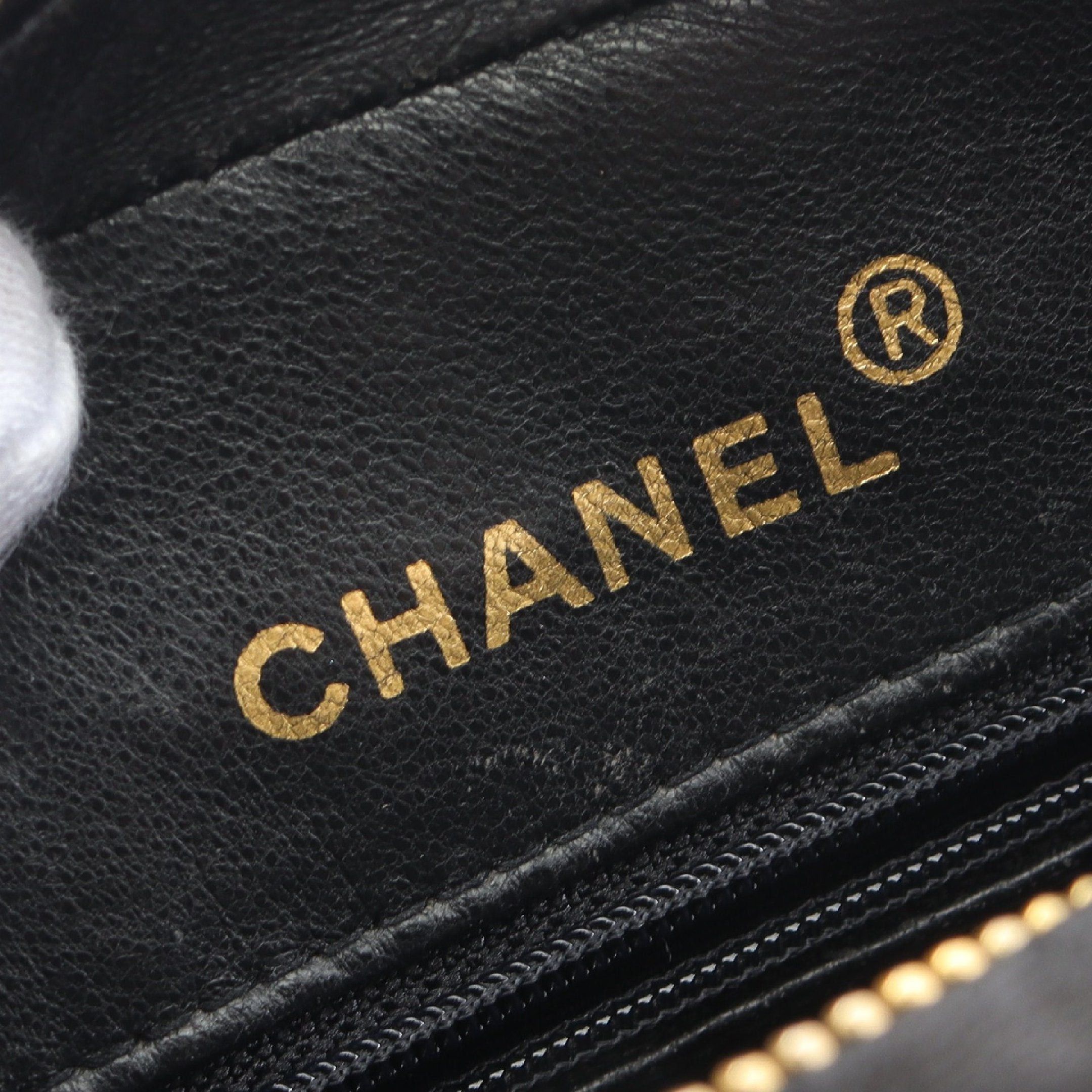 Chanel Chanel Matelasse Chain Shoulder Bag Tassel Lambskin Black Gold Hardware Size ONE SIZE - 4 Thumbnail