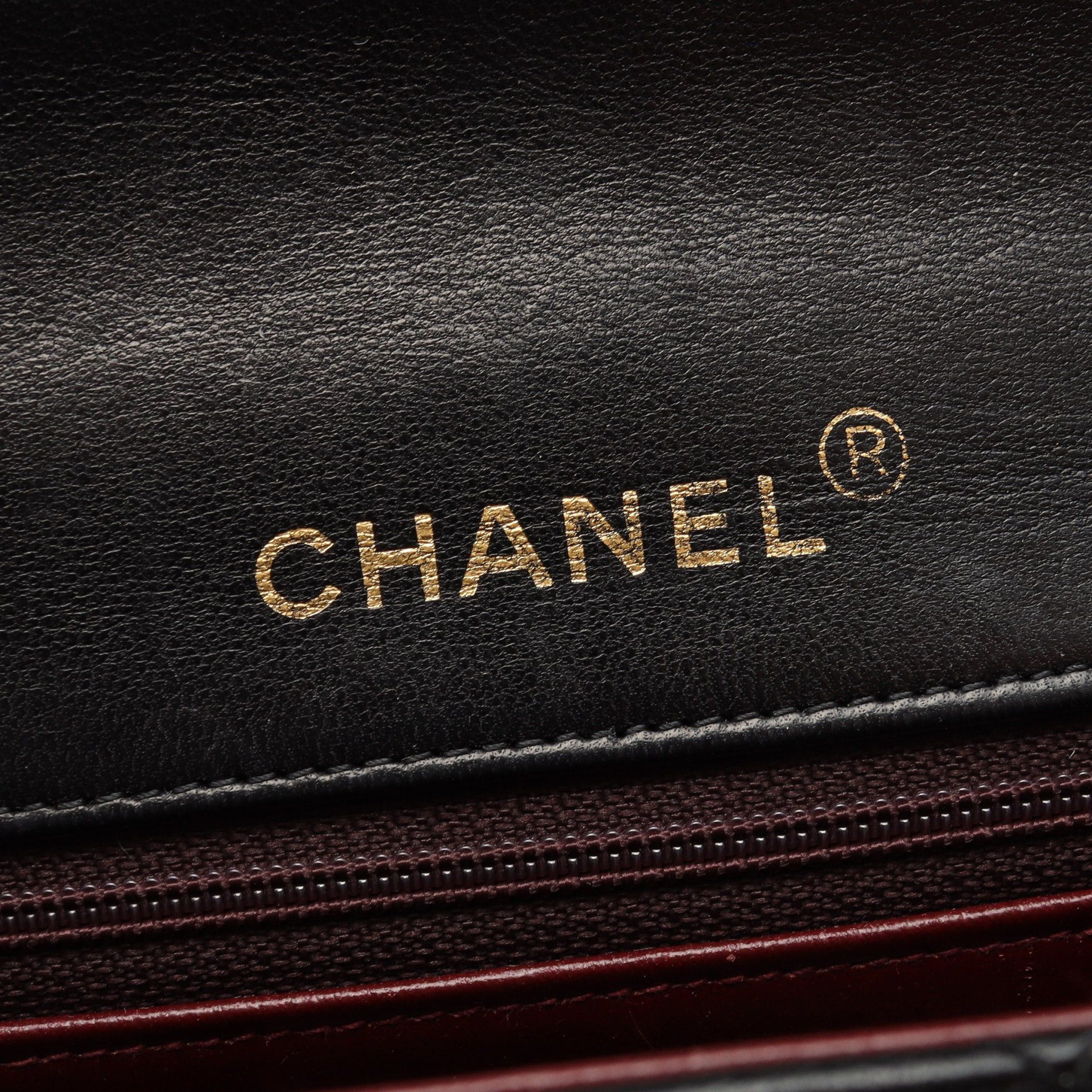 Chanel Chanel Full Flap Matelasse Chain Shoulder Bag Lambskin Black Gold Hardware Size ONE SIZE - 4 Thumbnail