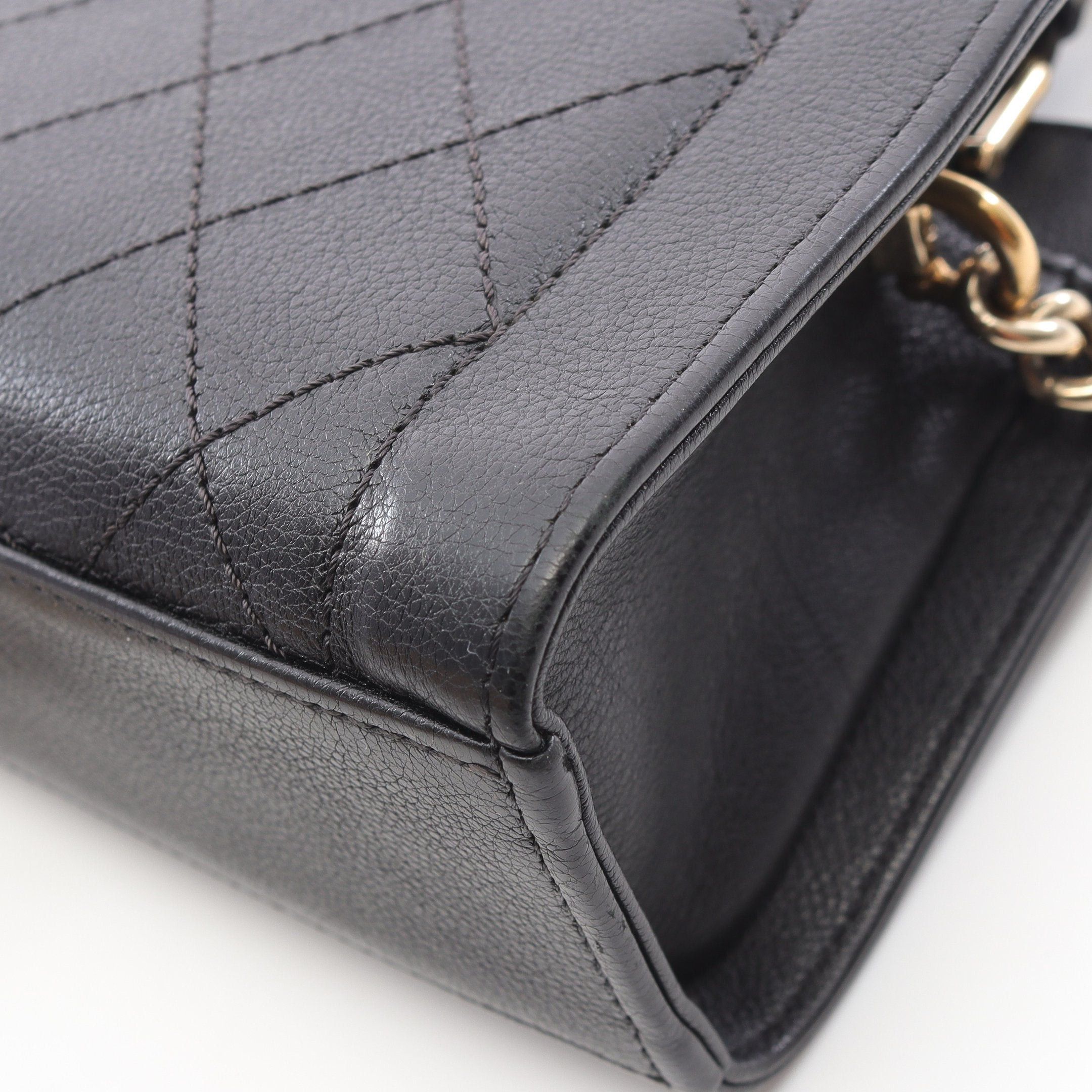 Chanel Chanel Matelasse Chain Shoulder Bag Leather Black Gold Hardware Size ONE SIZE - 8 Thumbnail