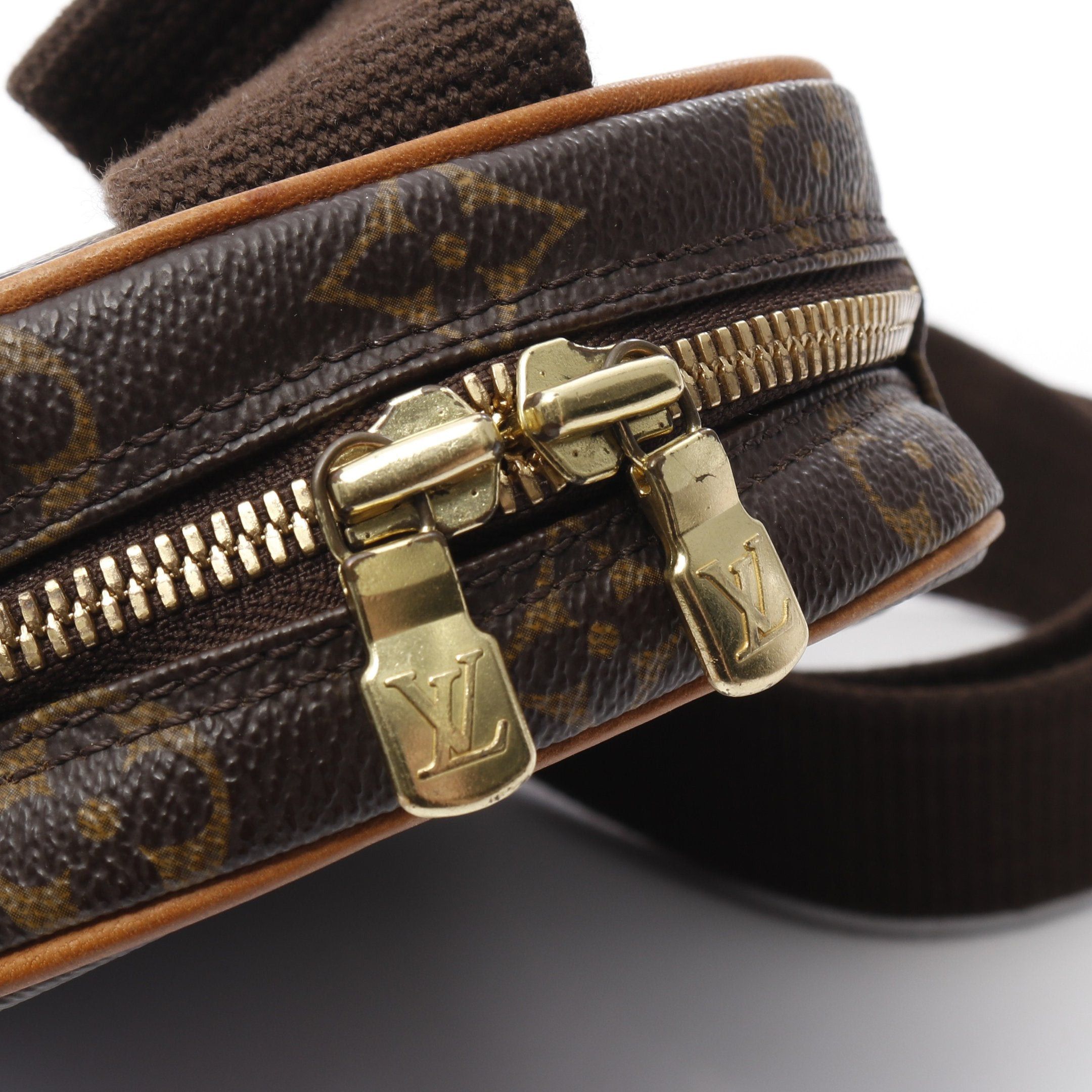 Louis Vuitton Louis Vuitton Pochette Ganju Monogram Body Bag Leather Brown Size ONE SIZE - 11 Thumbnail
