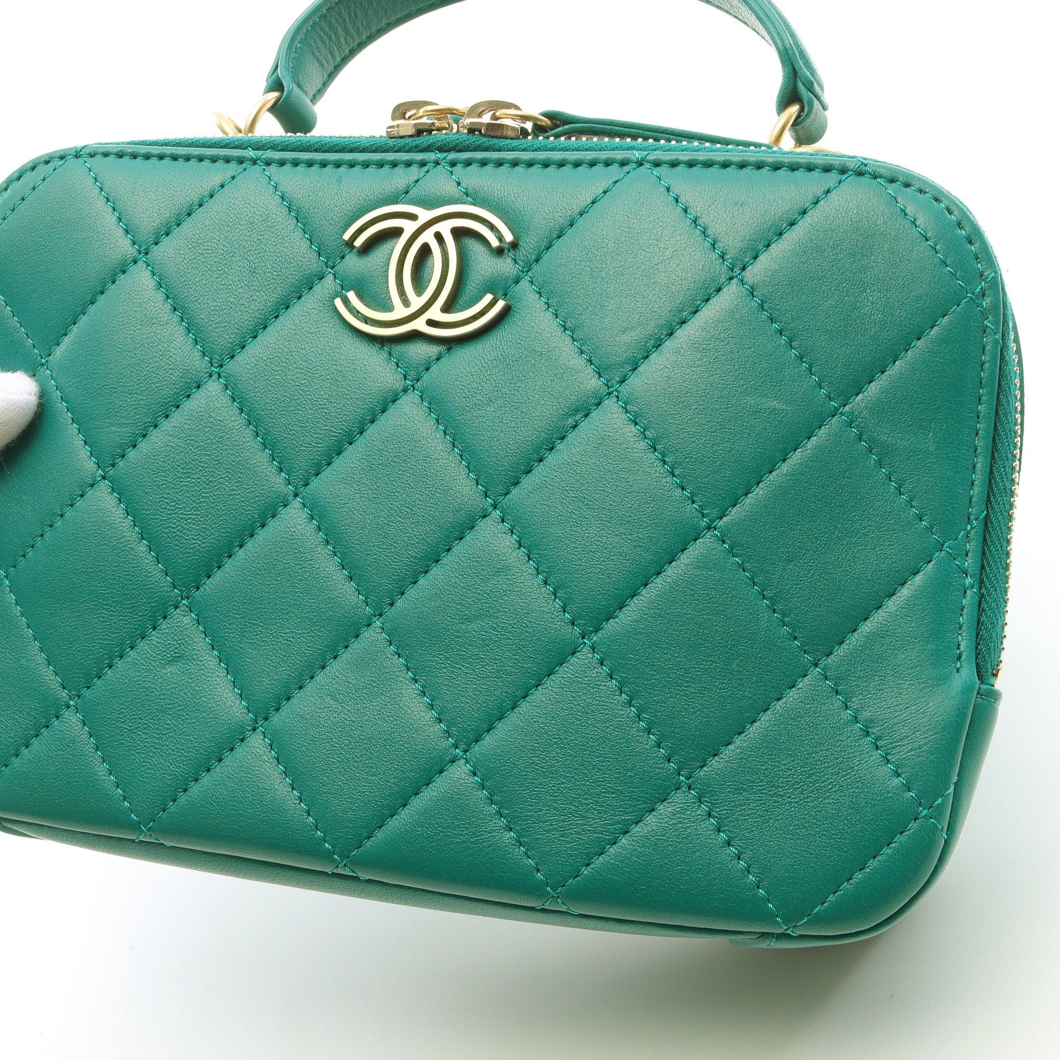 Chanel Chanel Matelasse Chain Shoulder Bag Logo Metal Fittings Lambskin Green Gold Hardware Size ONE SIZE - 7 Thumbnail