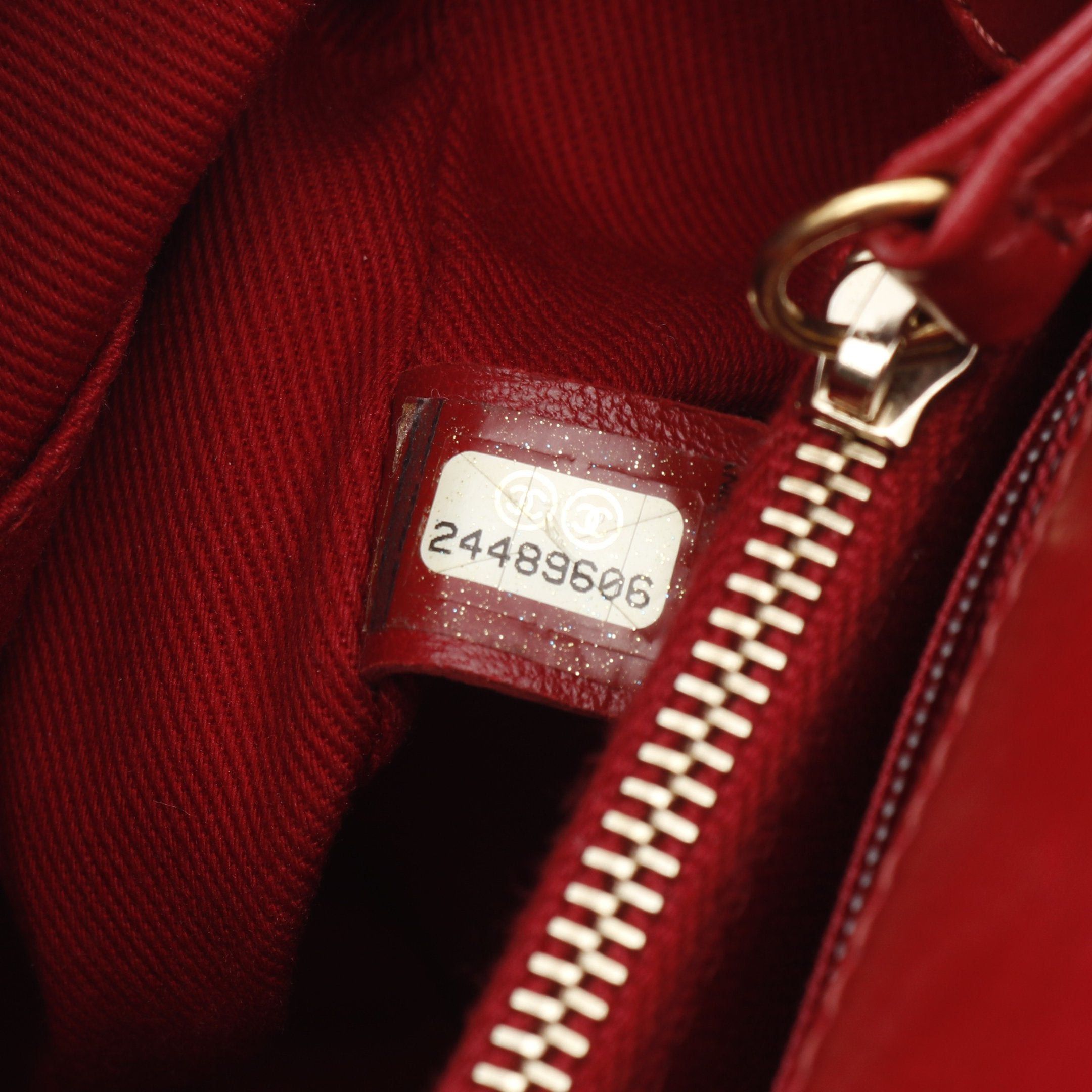 Chanel Chanel Coco Handle 29 Top Flap Bag V-Stitch Chevron Handbag Leather Red Gold Hardware Size ONE SIZE - 5 Thumbnail