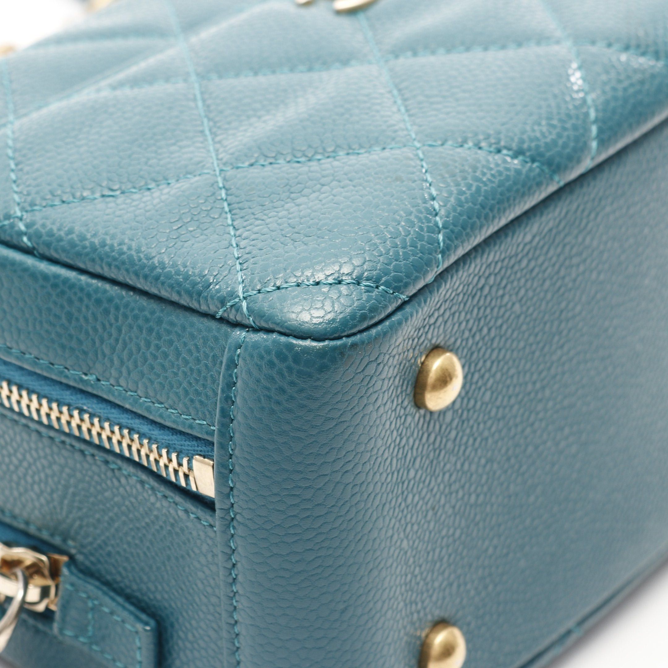 Chanel Chanel Matelasse Chain Shoulder Bag Caviar Skin Blue Green Gold Hardware Size ONE SIZE - 7 Thumbnail