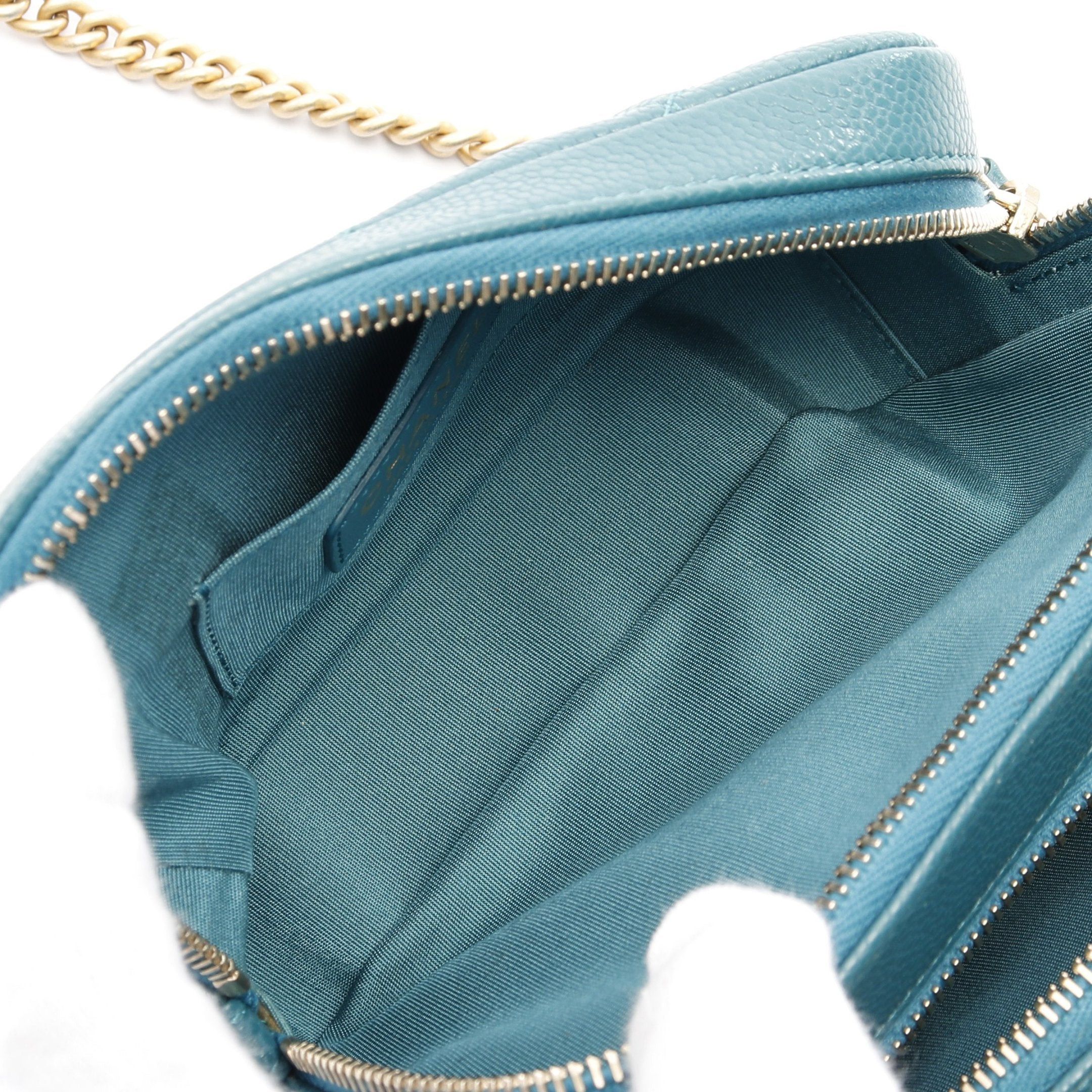 Chanel Chanel Matelasse Chain Shoulder Bag Caviar Skin Blue Green Gold Hardware Size ONE SIZE - 3 Thumbnail