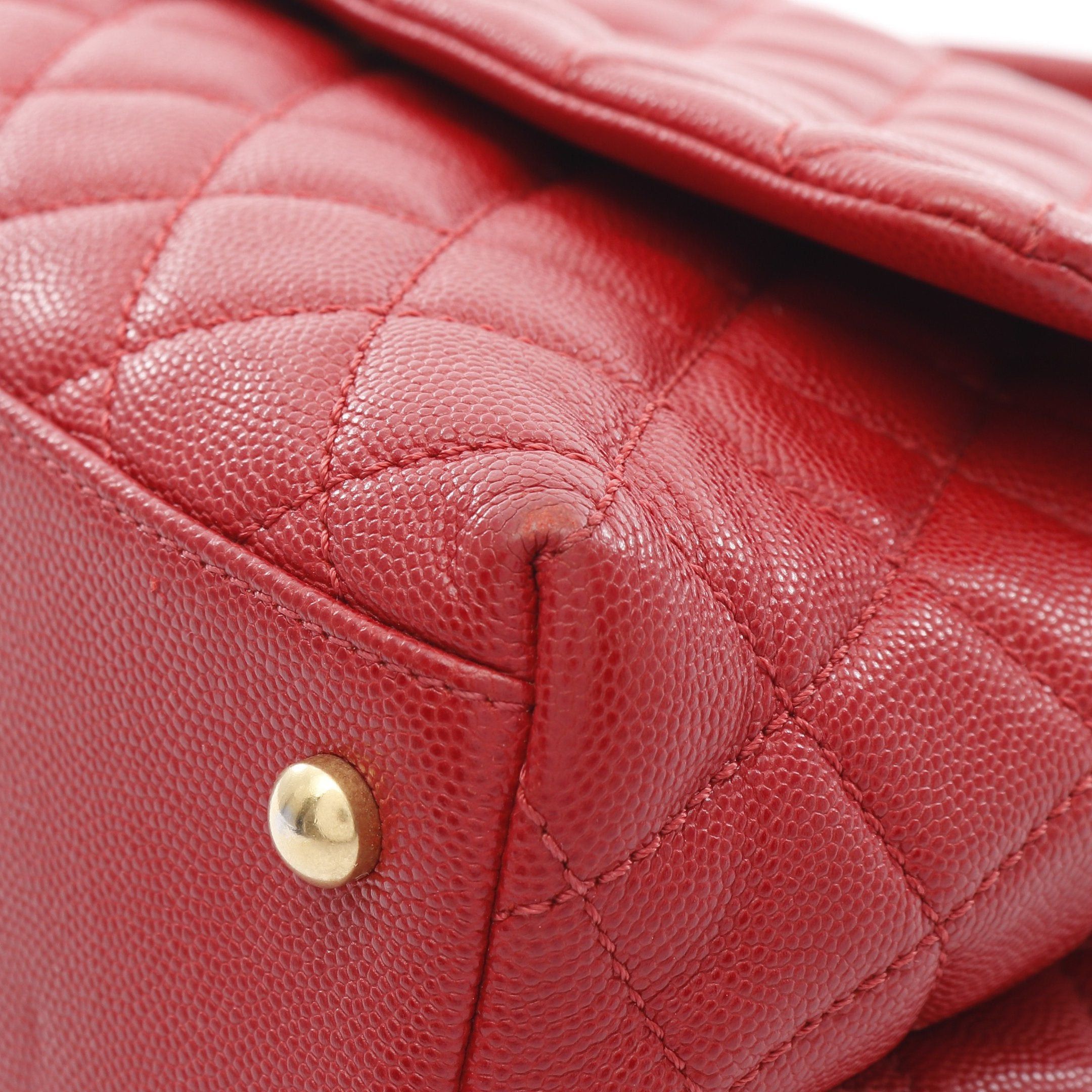 Chanel Chanel Coco Handle 29 Top Flap Bag Matelasse Handbag Caviar Skin Red Gold Hardware Size ONE SIZE - 7 Thumbnail