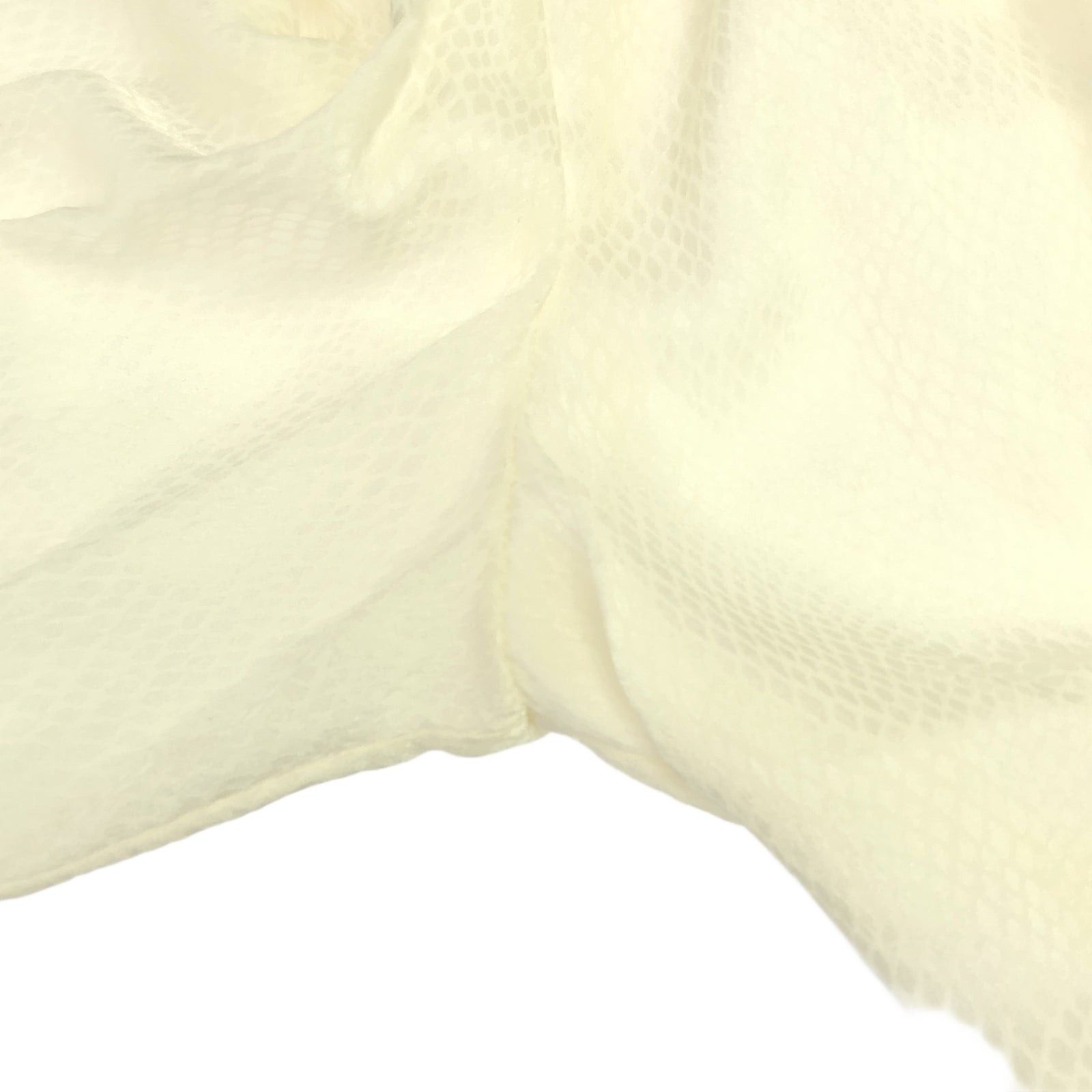 Yves Saint Laurent Yves Saint Laurent Blouse White Silk Size ONE SIZE - 8 Thumbnail