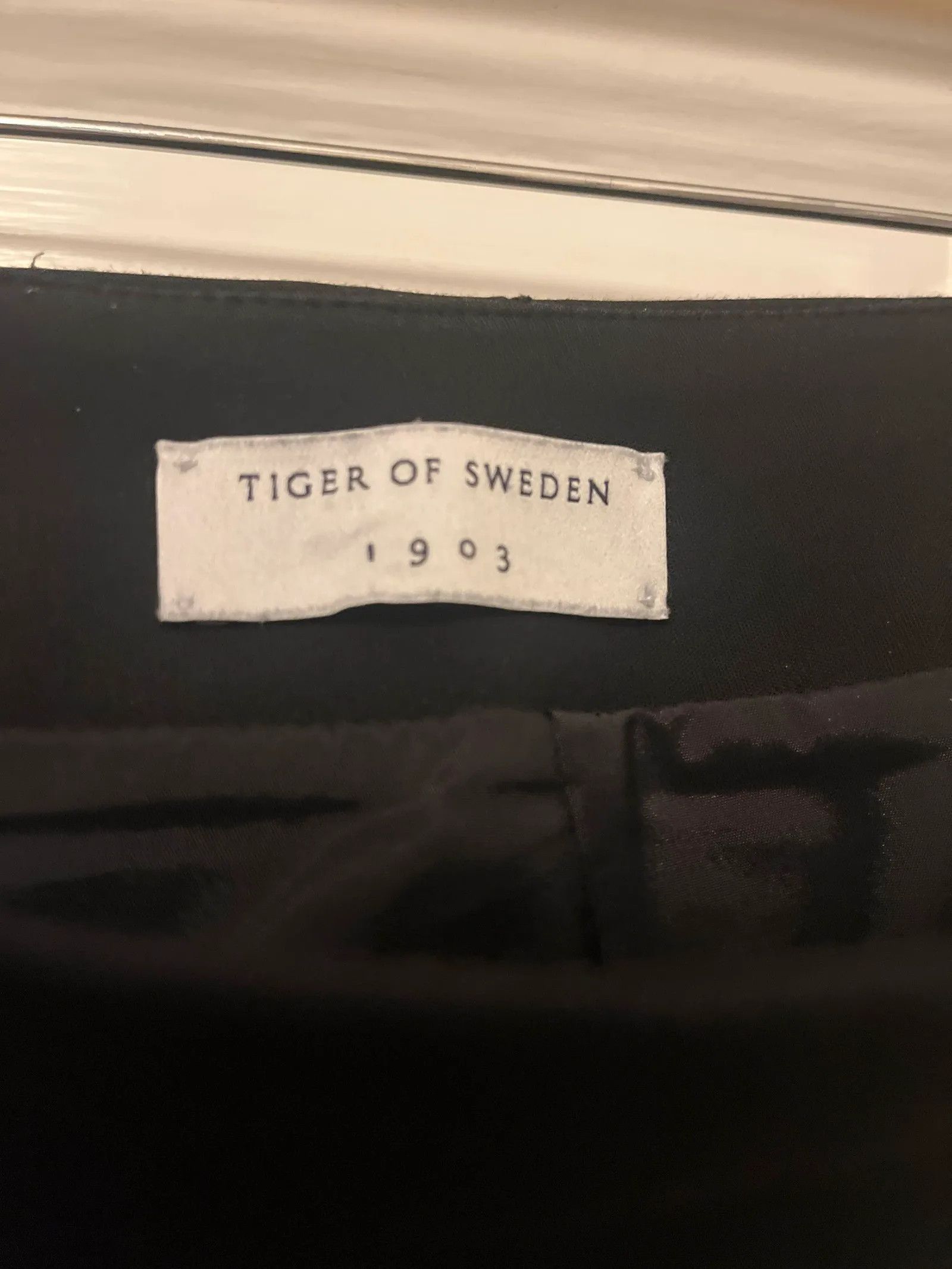 Tiger of Sweden Tiger of Sweden Violina Skirt Size 30" / US 8 / IT 44 - 2 Thumbnail