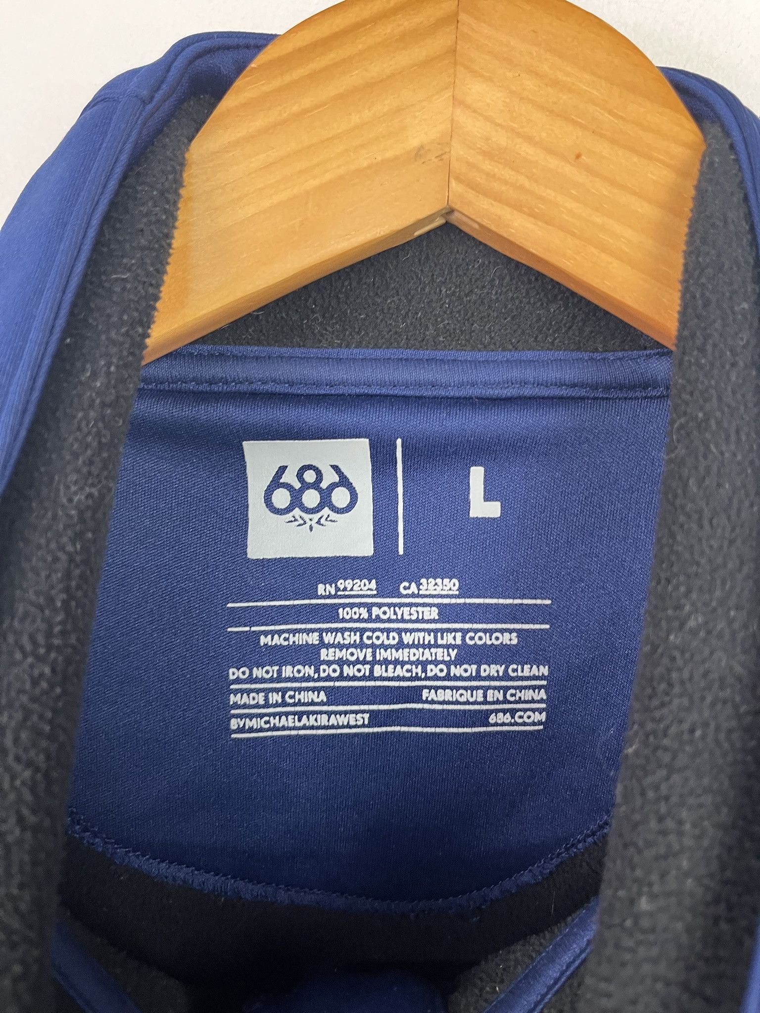 Vintage Vintage 686 Sleeve Spellout Quarterzip Hoodie Size Large Size US L / EU 52-54 / 3 - 2 Thumbnail