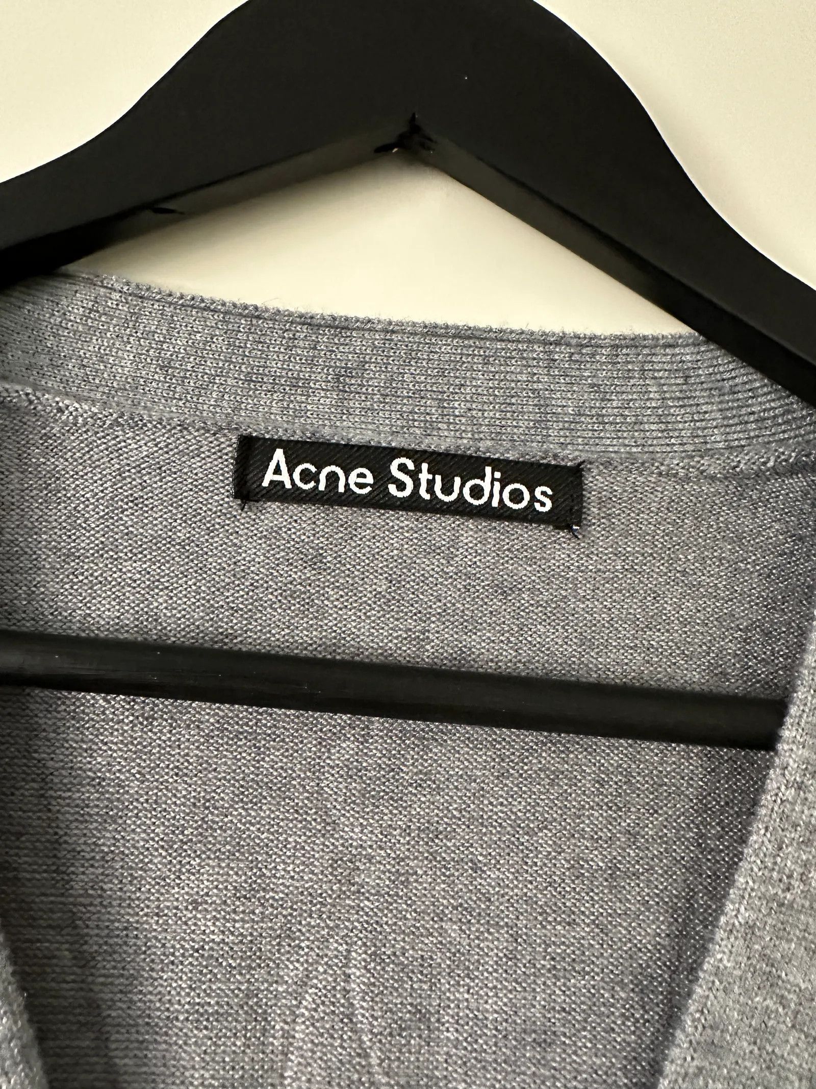 Acne Studios Acne Studios Cardigan Size XS / US 0-2 / IT 36-38 - 2 Thumbnail