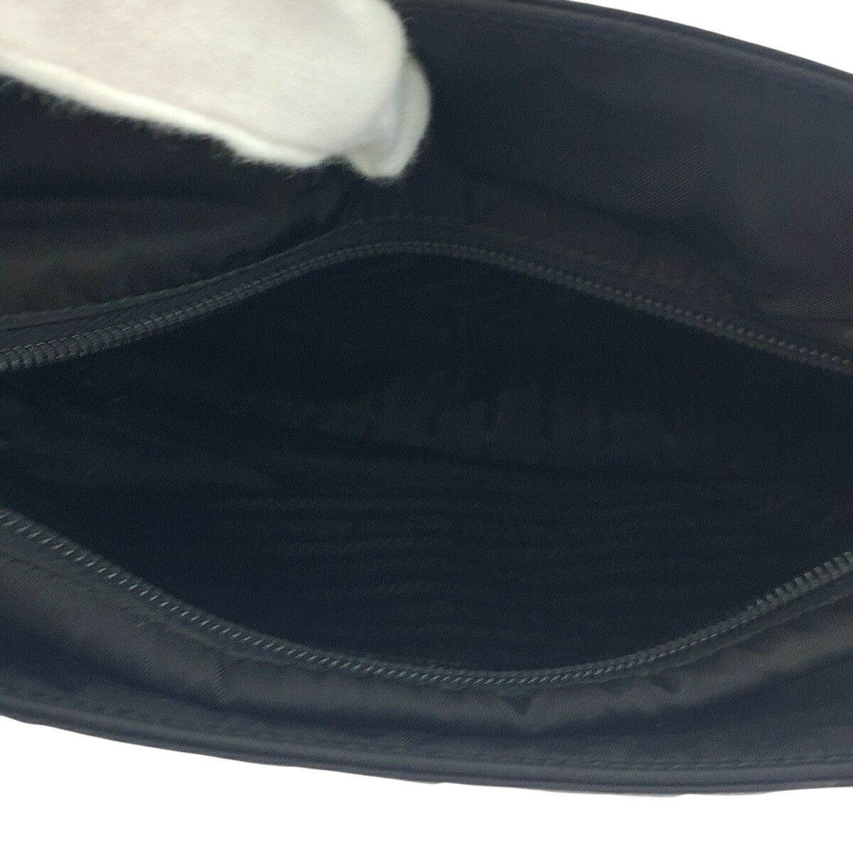 Prada Prada Prada Tessuto Triangle Logo Plate Nylon Tote Bag Others Tote Bag B8489 DUTY FREE for USA Size ONE SIZE - 9 Thumbnail