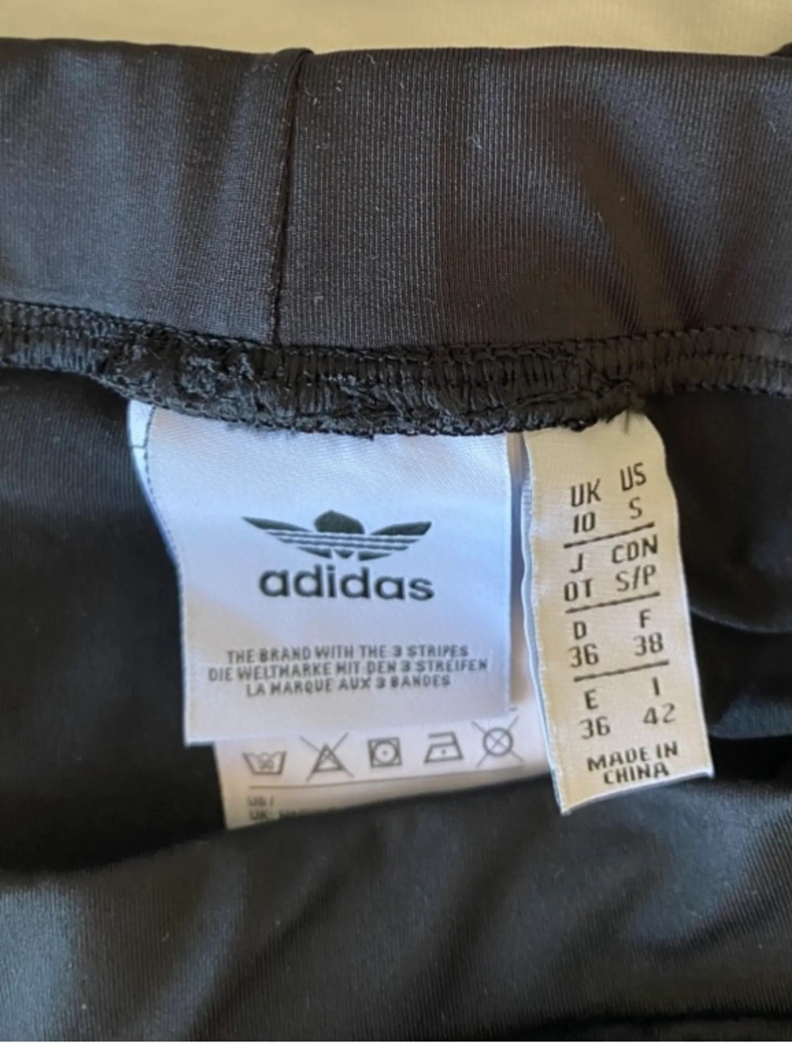 Adidas Adidas Poisonous Garden stripes Sweatpants Size 26" / US 2 / IT 38 - 2 Thumbnail